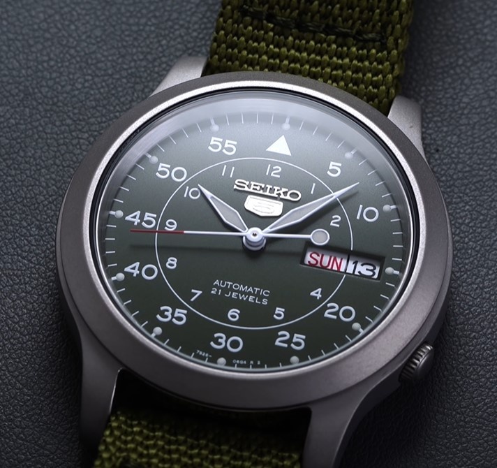 Mẫu đồng hồ giá dưới 150 USD ảnh 5 Mau dong ho gia duoi 150 USD anh 5