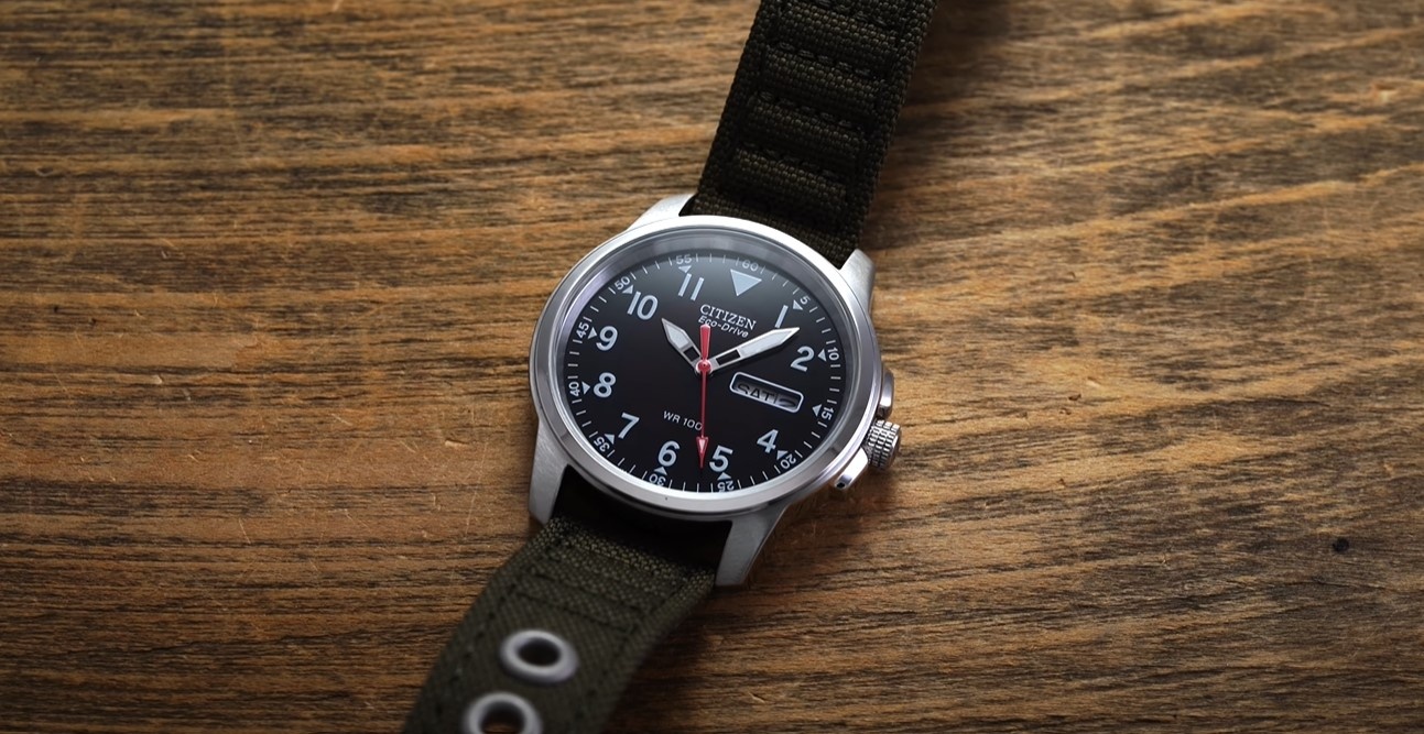 Mau dong ho gia duoi 150 USD anh 8