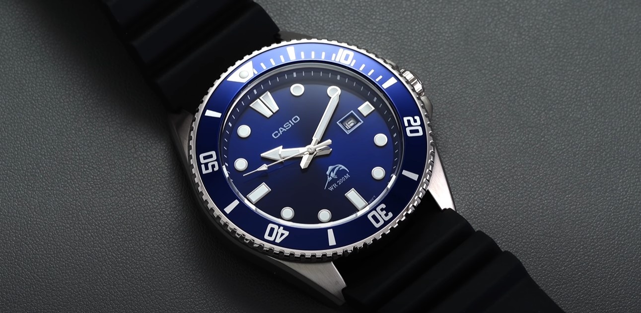 Mau dong ho gia duoi 150 USD anh 2