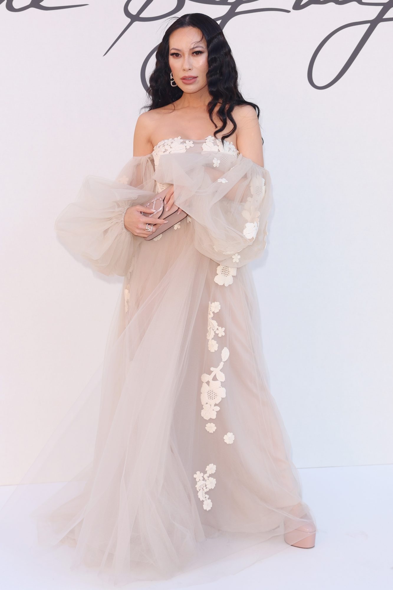 Nghe si dien mot nguc tran anh 8