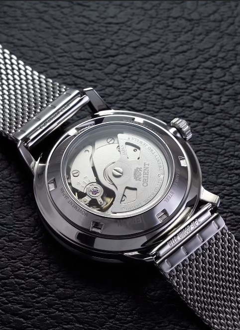 đồng hồ dưới 300 USD ảnh 8 dong ho duoi 300 USD anh 8