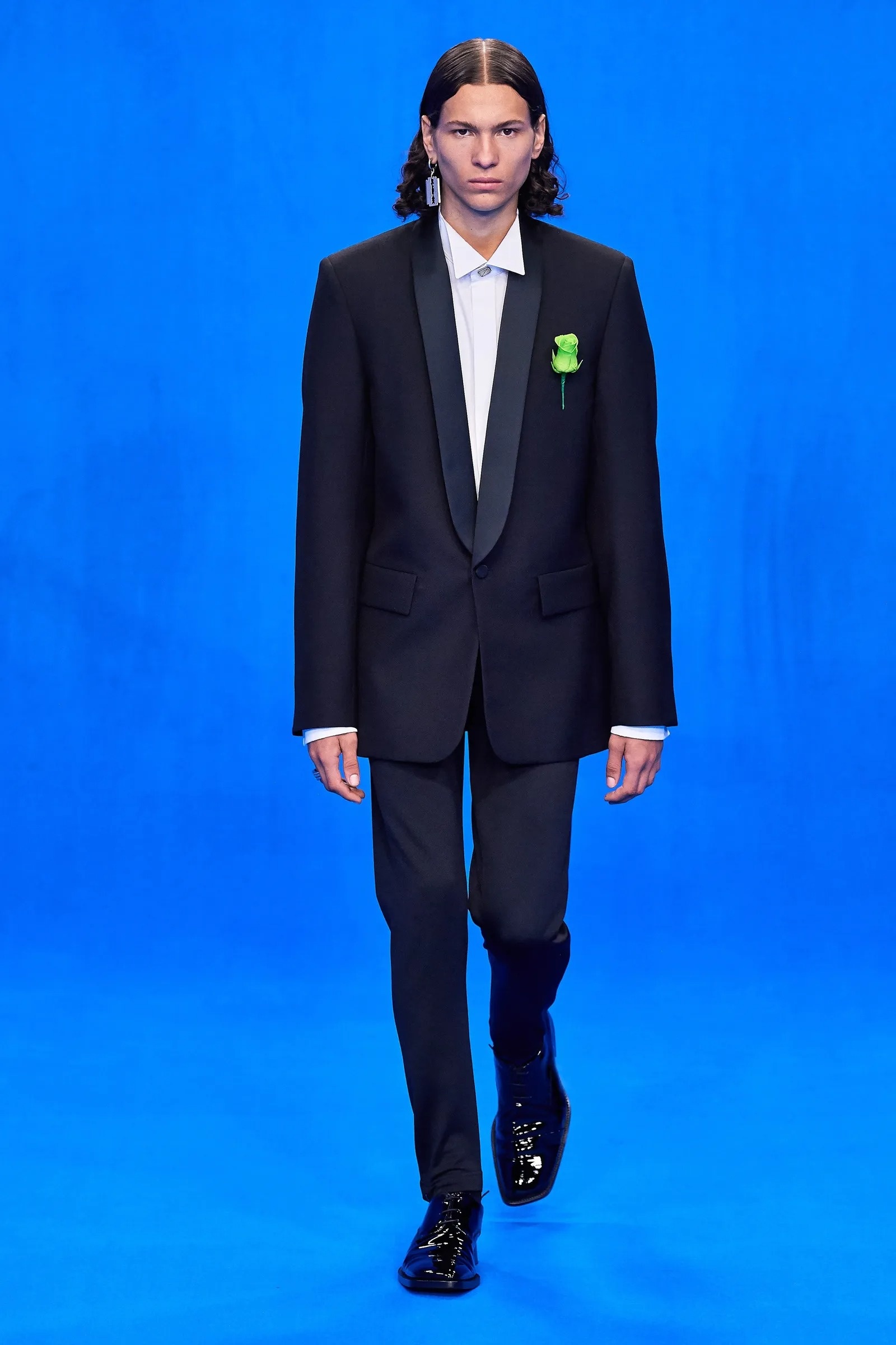 mau nammac vay Balenciaga anh 10