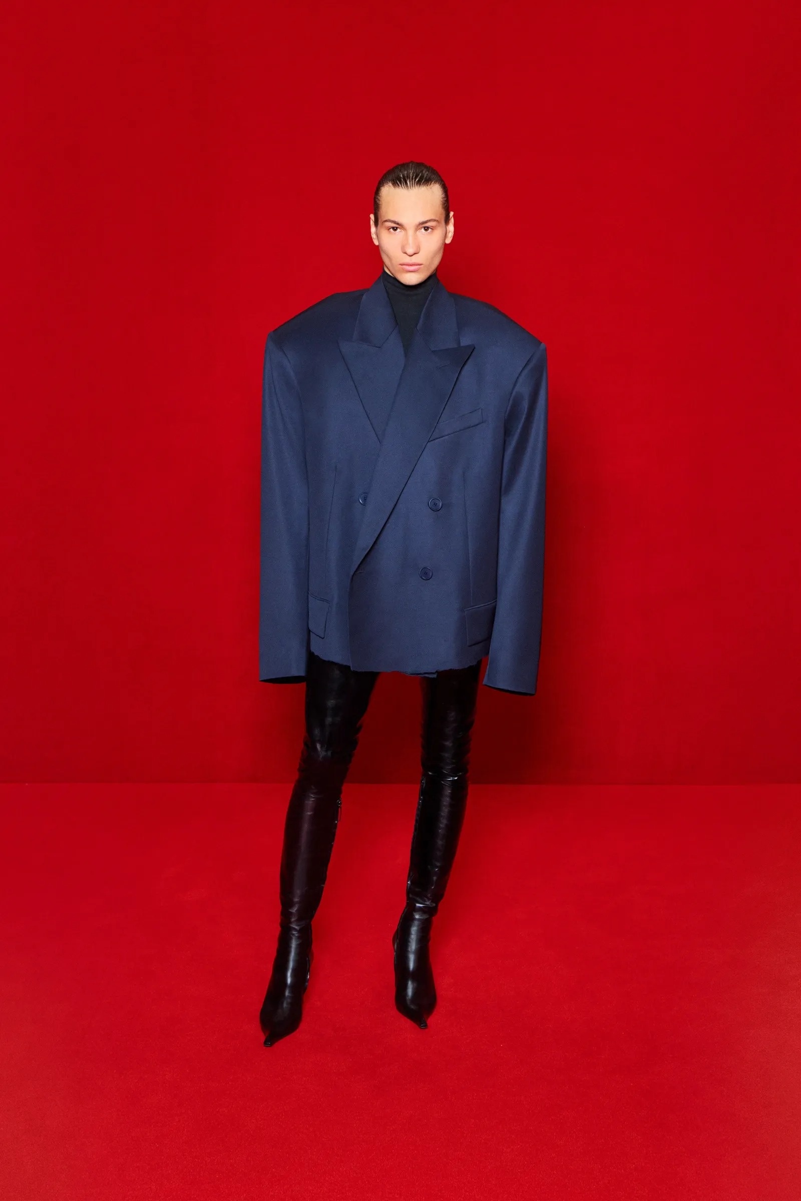 mẫu nammặc váy Balenciaga ảnh 5 mau nammac vay Balenciaga anh 5