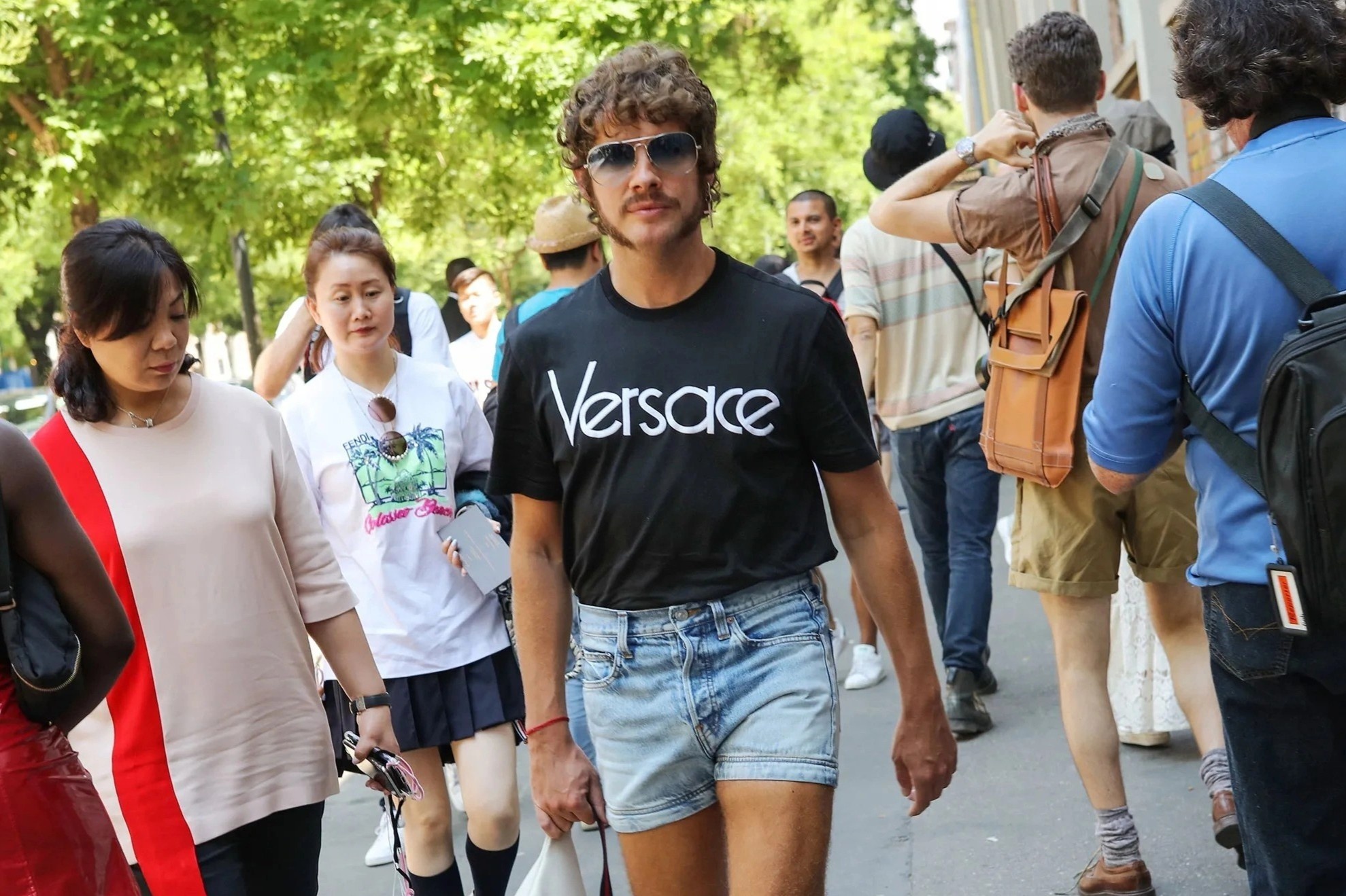 Sai lam cua dan ong khi mac quan shorts hinh anh