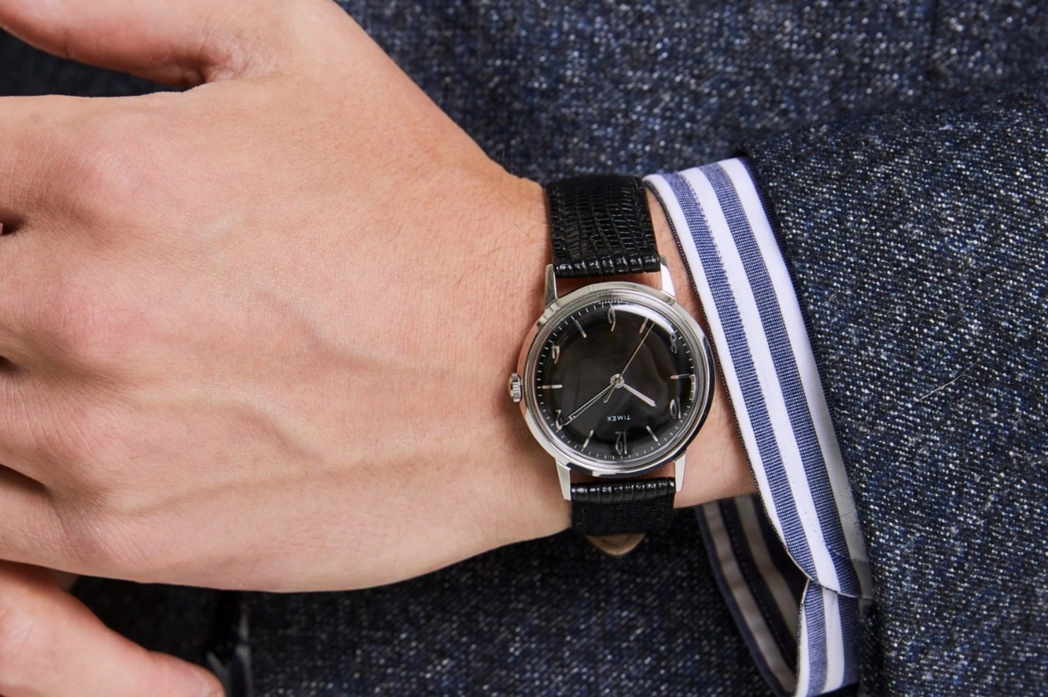 Mau dong ho gia duoi 200 USD hinh anh