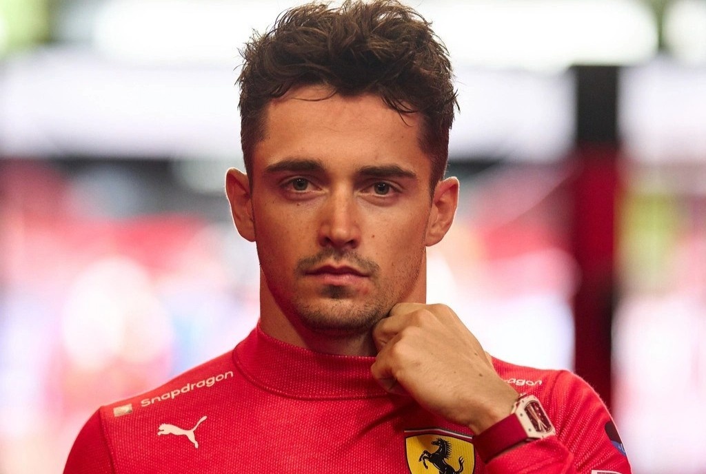 Dong ho bi mat cap cua tay dua Charles Leclerc duoc ban o cho den hinh anh
