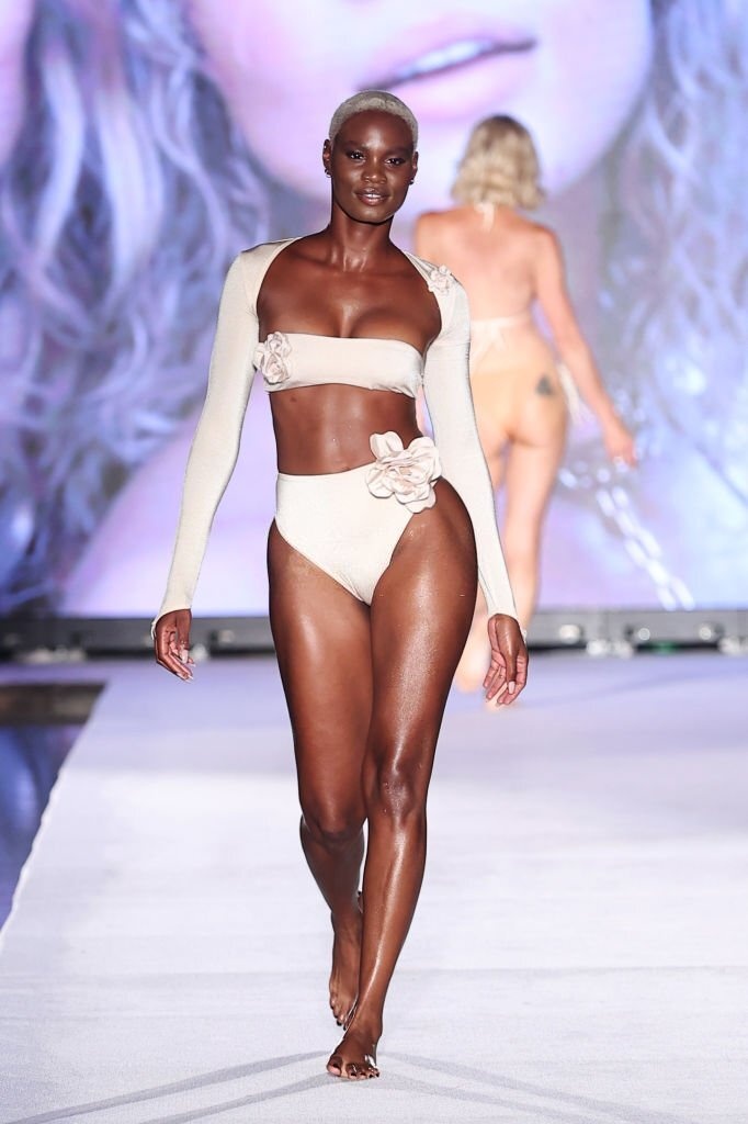 nguoi mau ao tam lam cong nhan anh 6