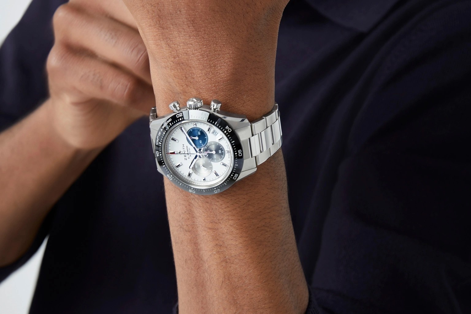 Them mot thuong hieu khan hiem hang nhu Rolex hinh anh