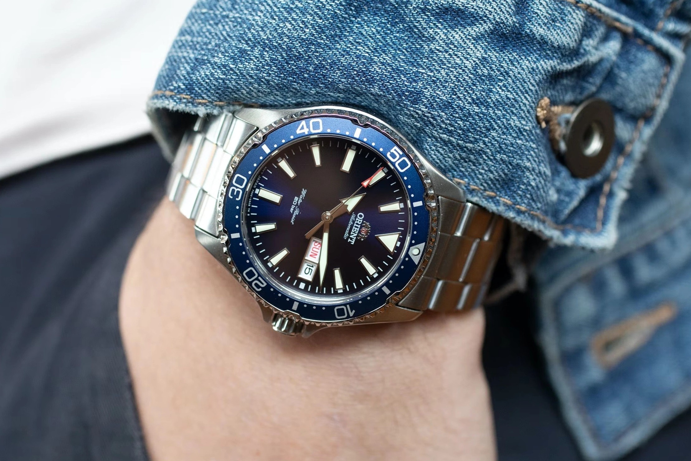 Dong ho gia duoi 500 USD hinh anh