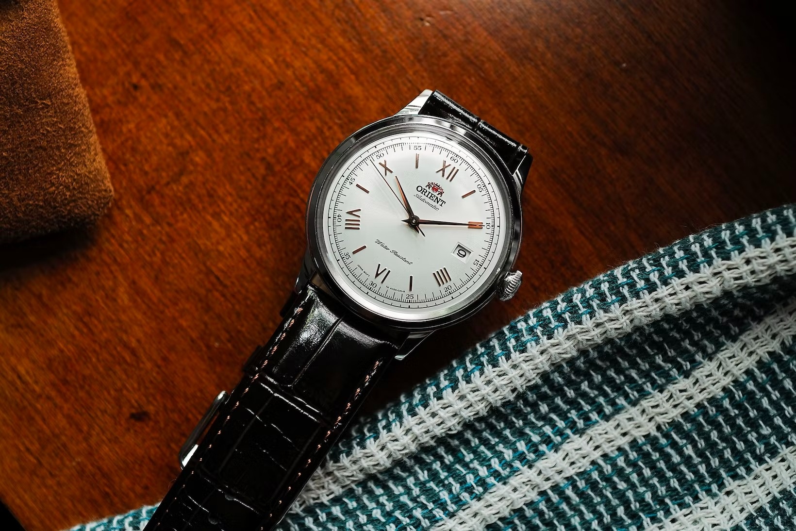 mau dong ho 150 USD anh 8