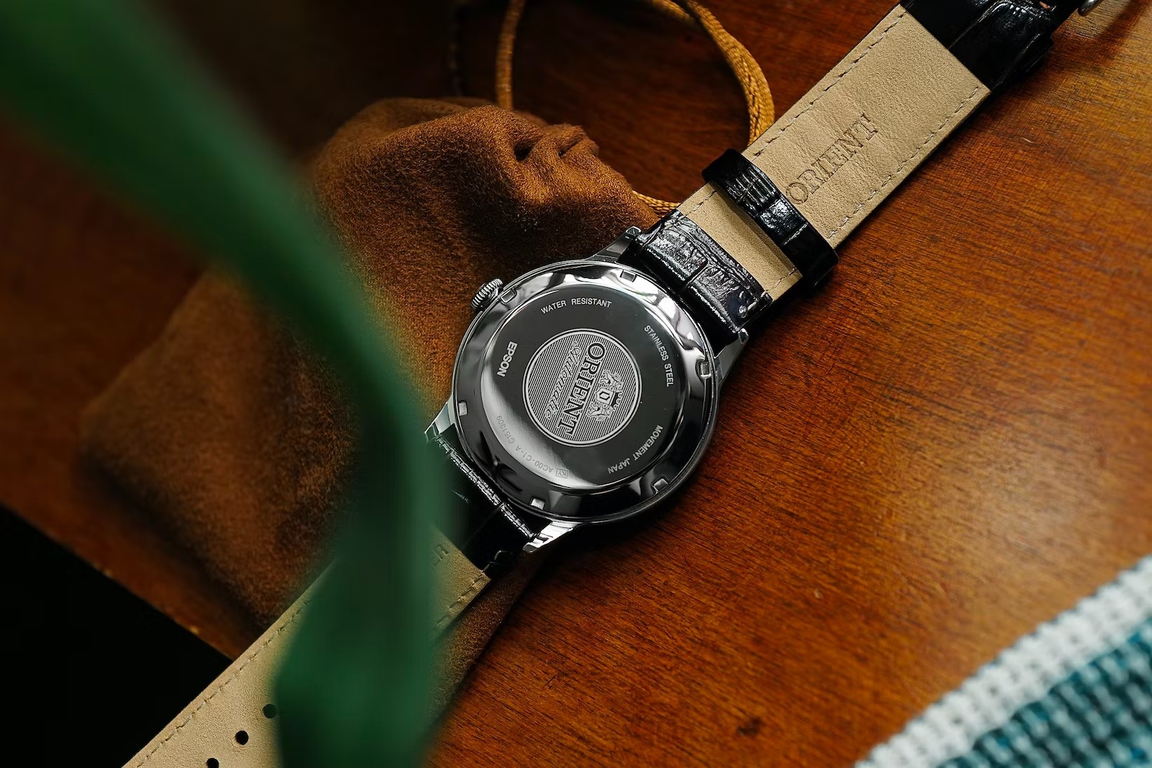 mau dong ho 150 USD anh 3