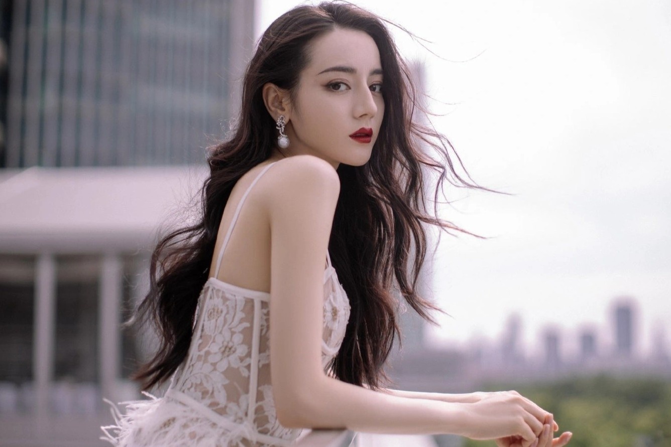 Su lua doi sau quang cao lam trang da hinh anh