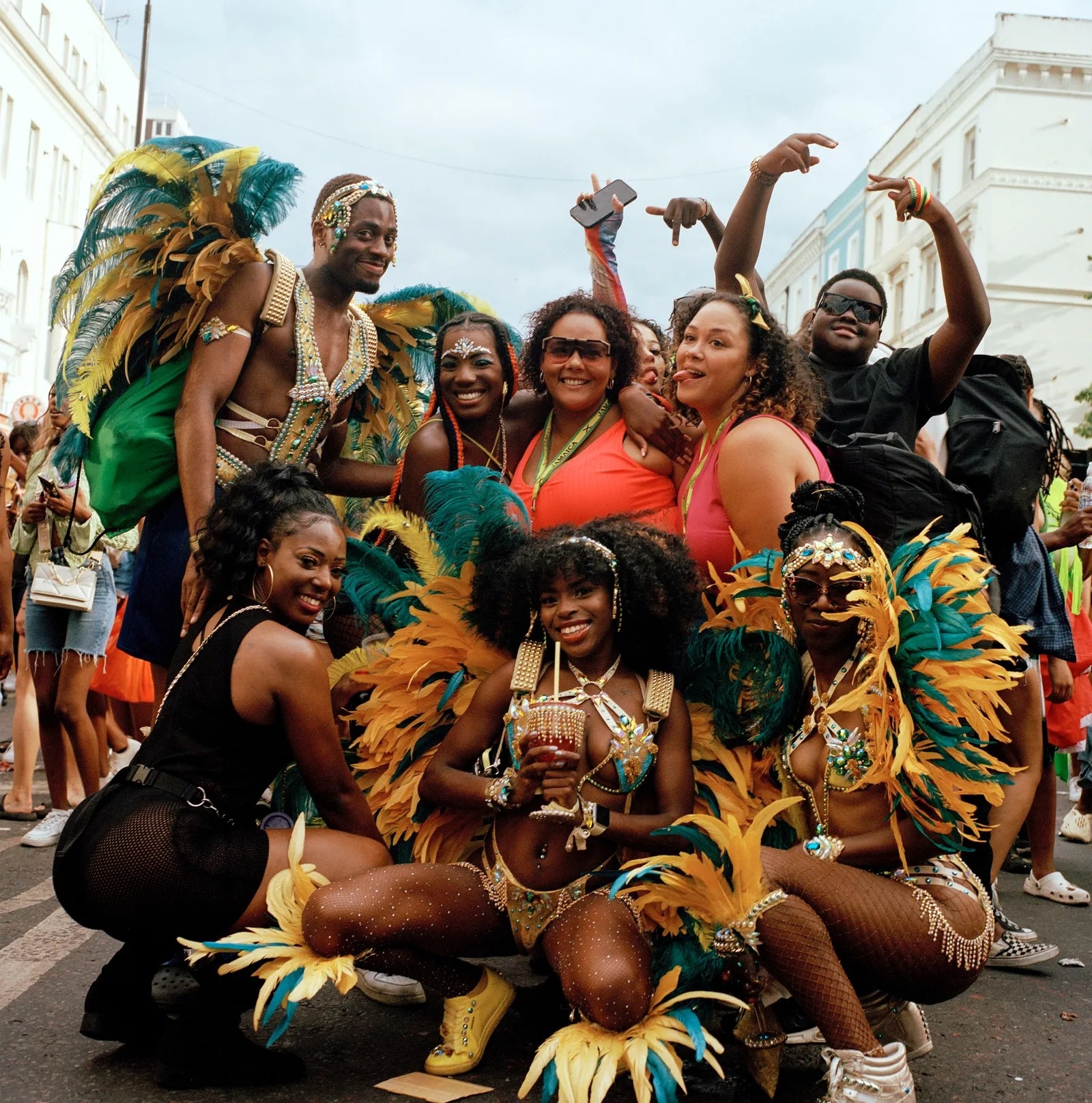 trang phuc le hoi anh 2