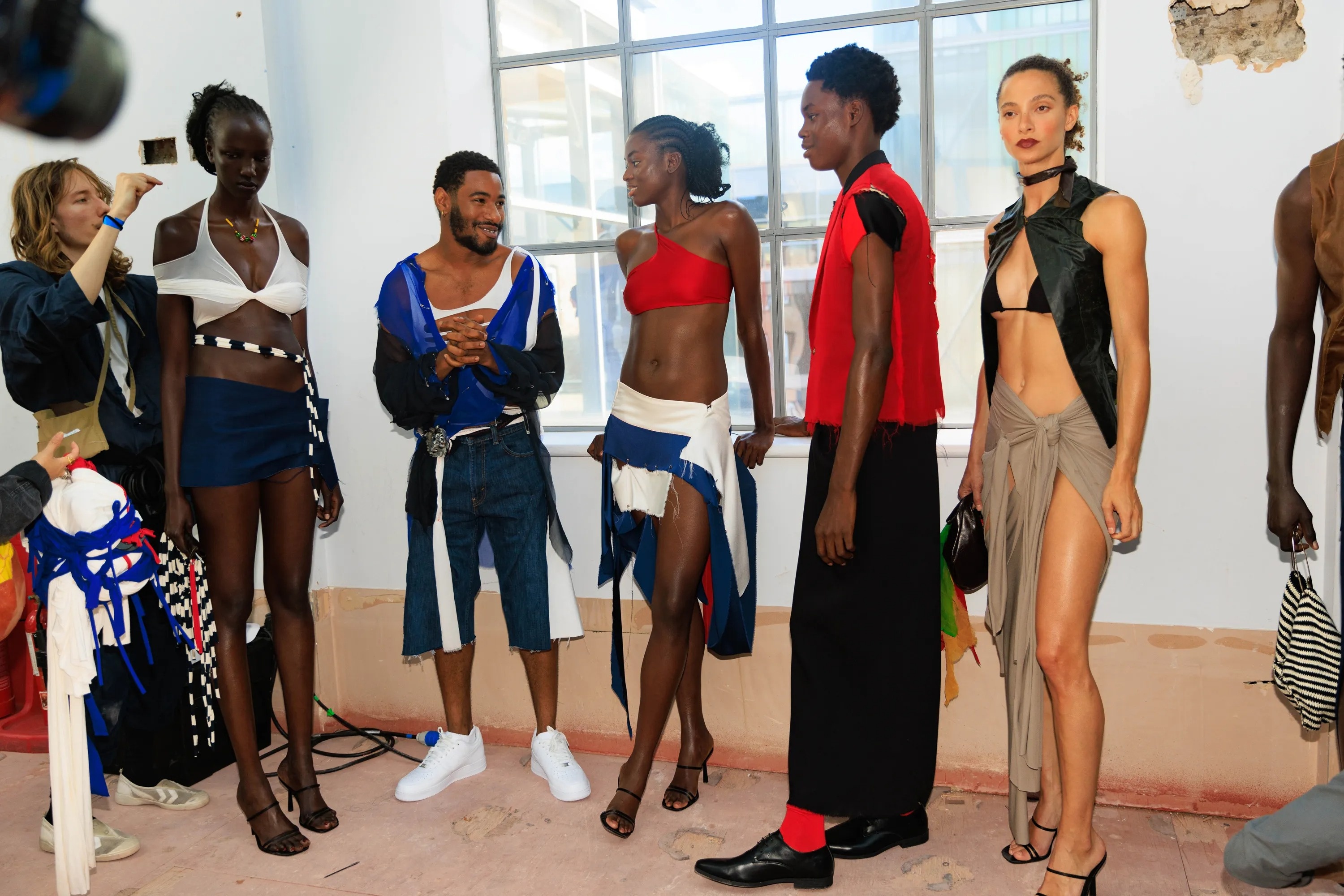 mau mac ao trong anh 7