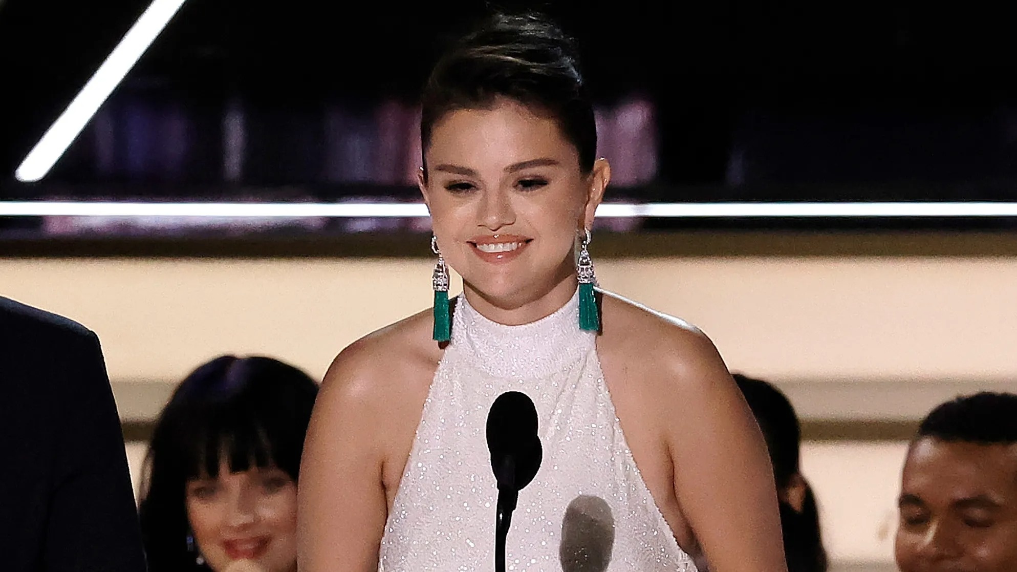 ve ngoai selena anh 8