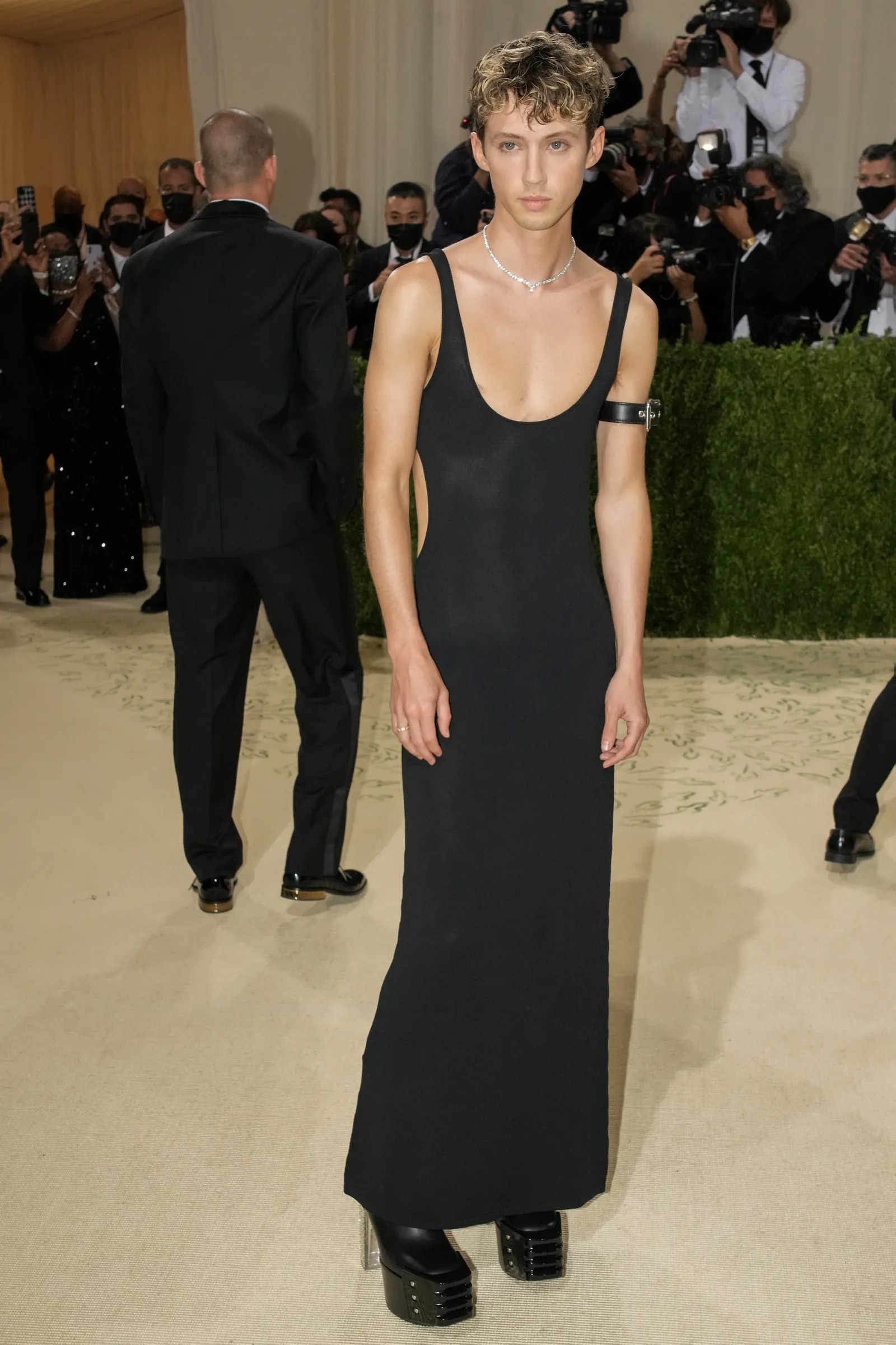 nam thich cao got anh 7