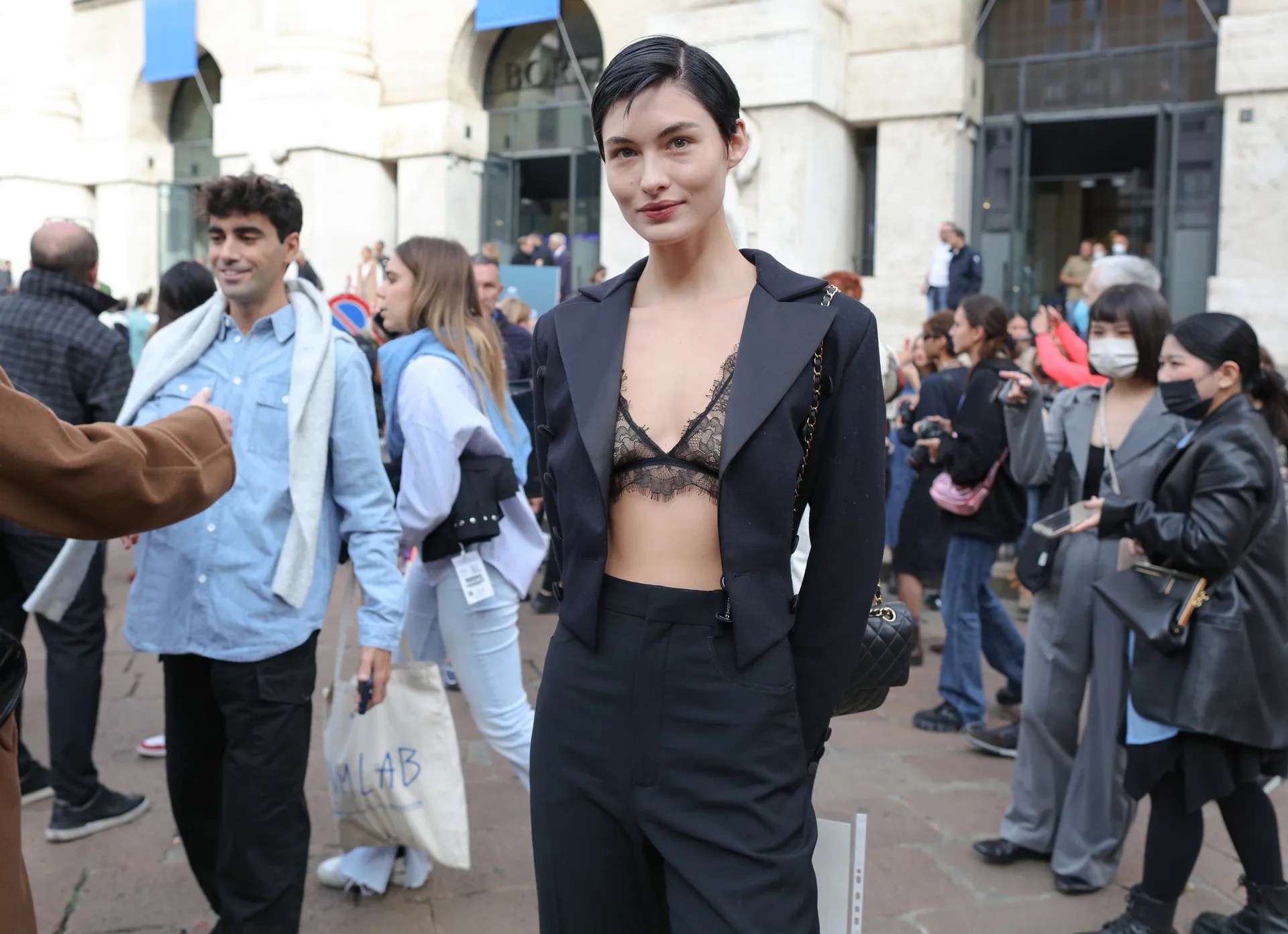 quynh anh shyn milan anh 6