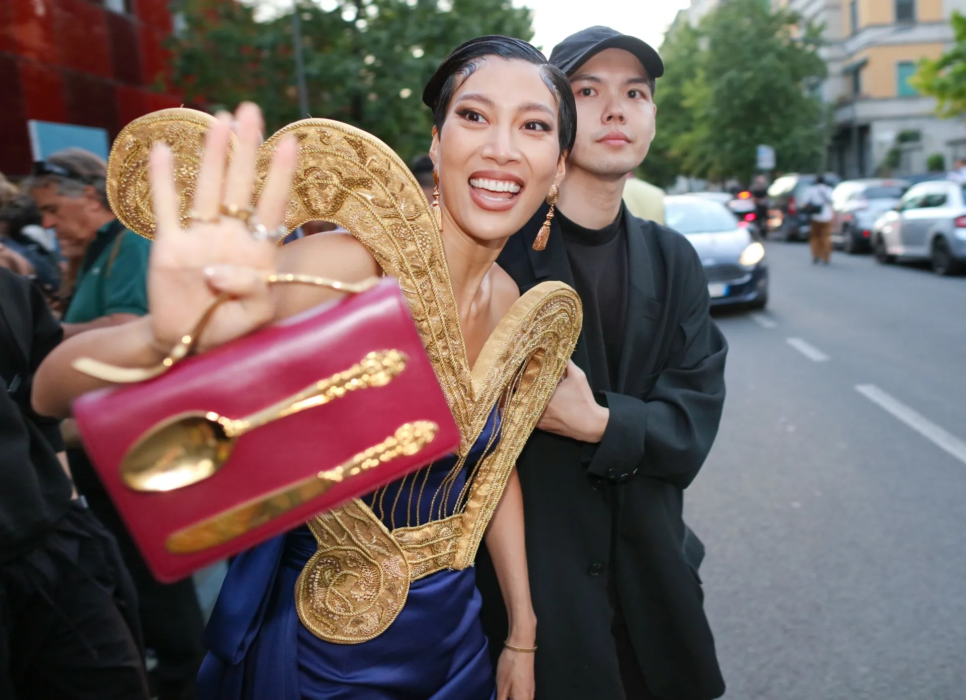 quynh anh shyn milan anh 13