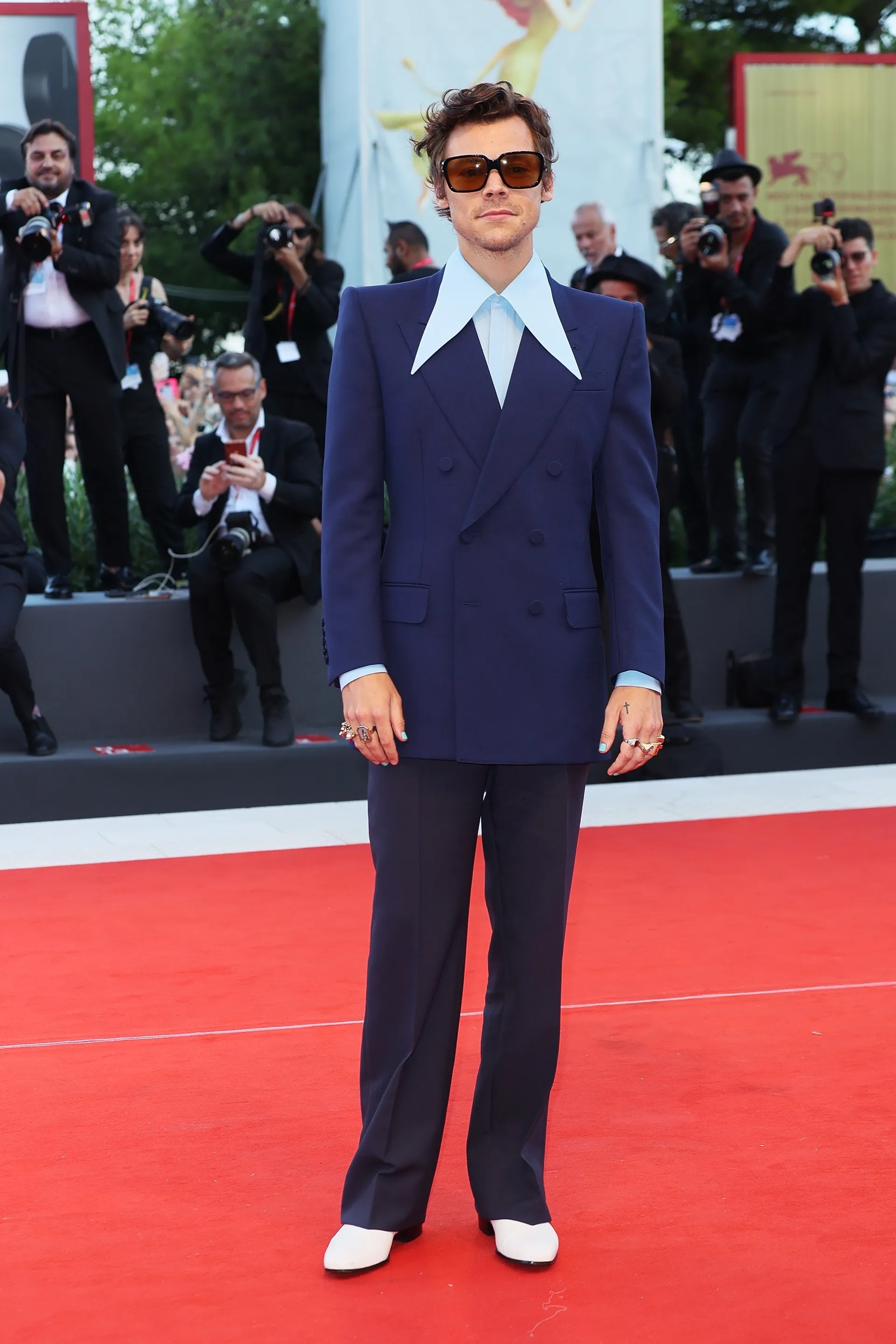 trang phuc harry styles anh 9