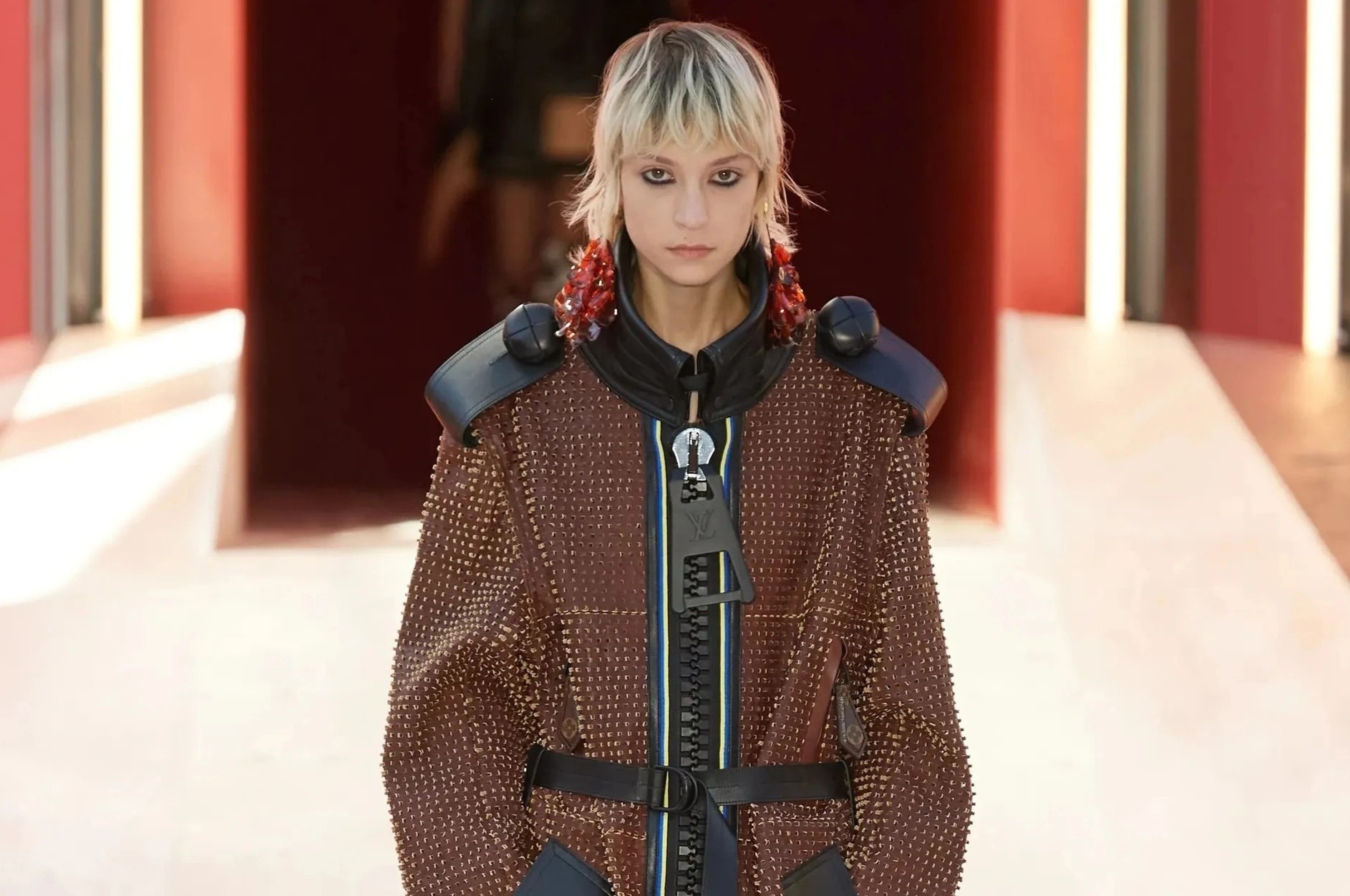 nguoi mau dat show anh 5