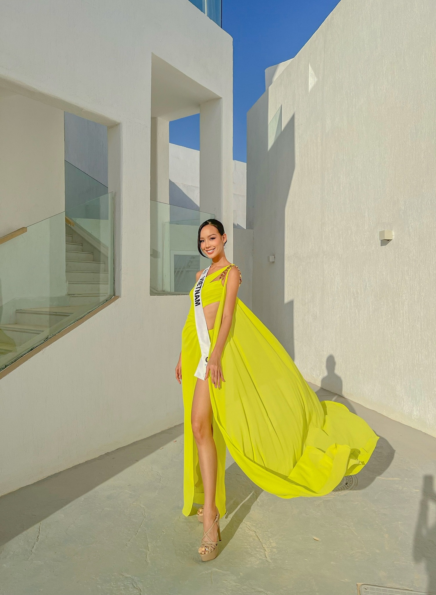 trang phuc bao ngoc anh 2