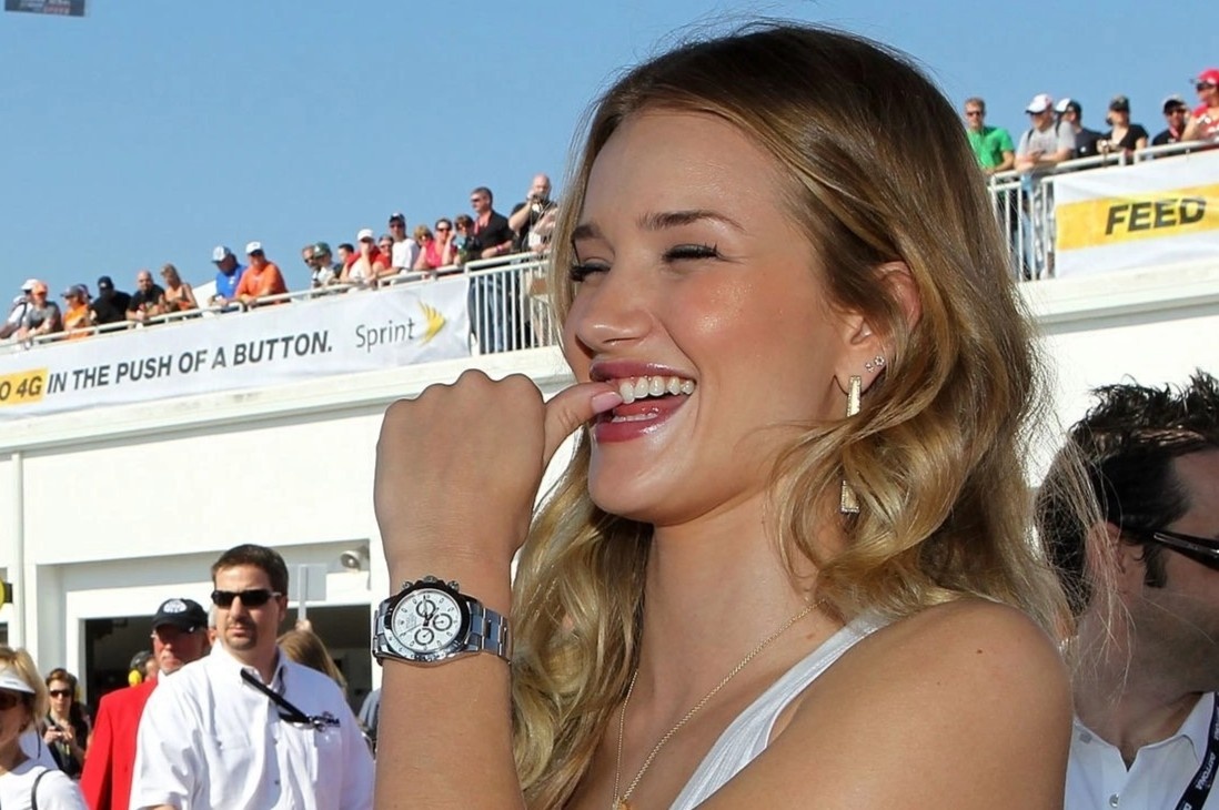 Ai khien thi truong dong ho xa xi cu bung no hinh anh