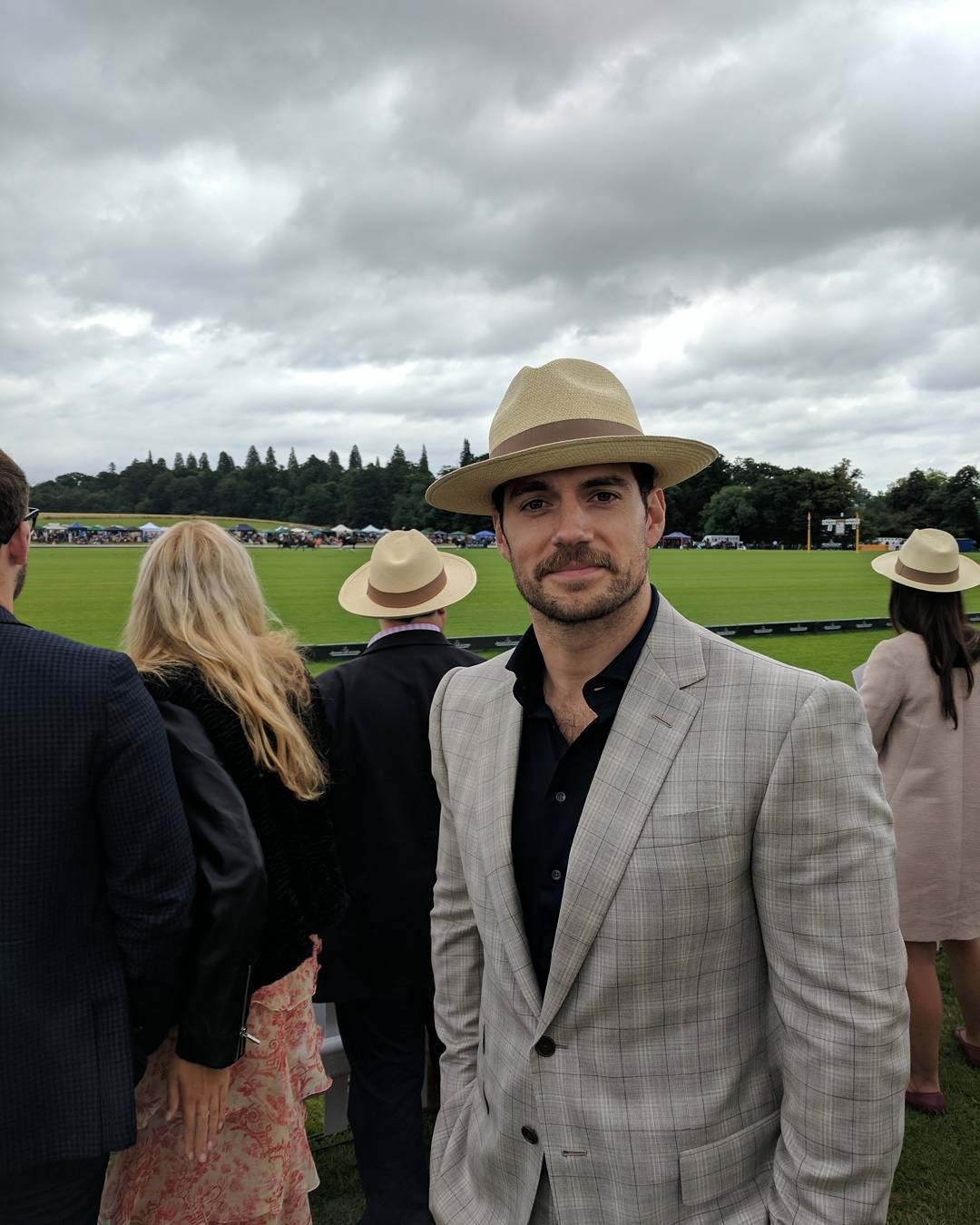 Henry Cavill lịch lãm ảnh 6 Henry Cavill lich lam anh 6