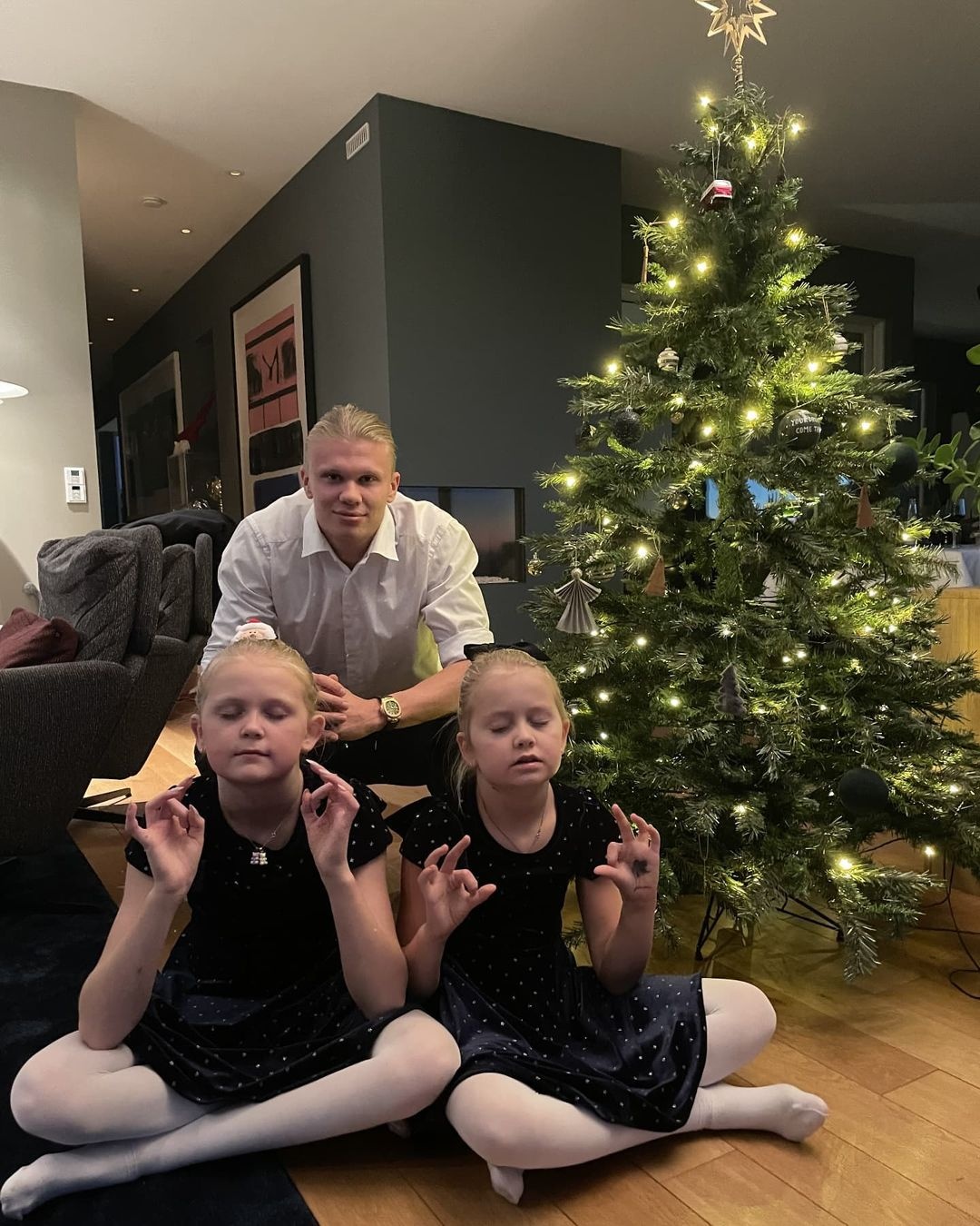 đồng hồ Erling Haaland ảnh 4 dong ho Erling Haaland anh 4