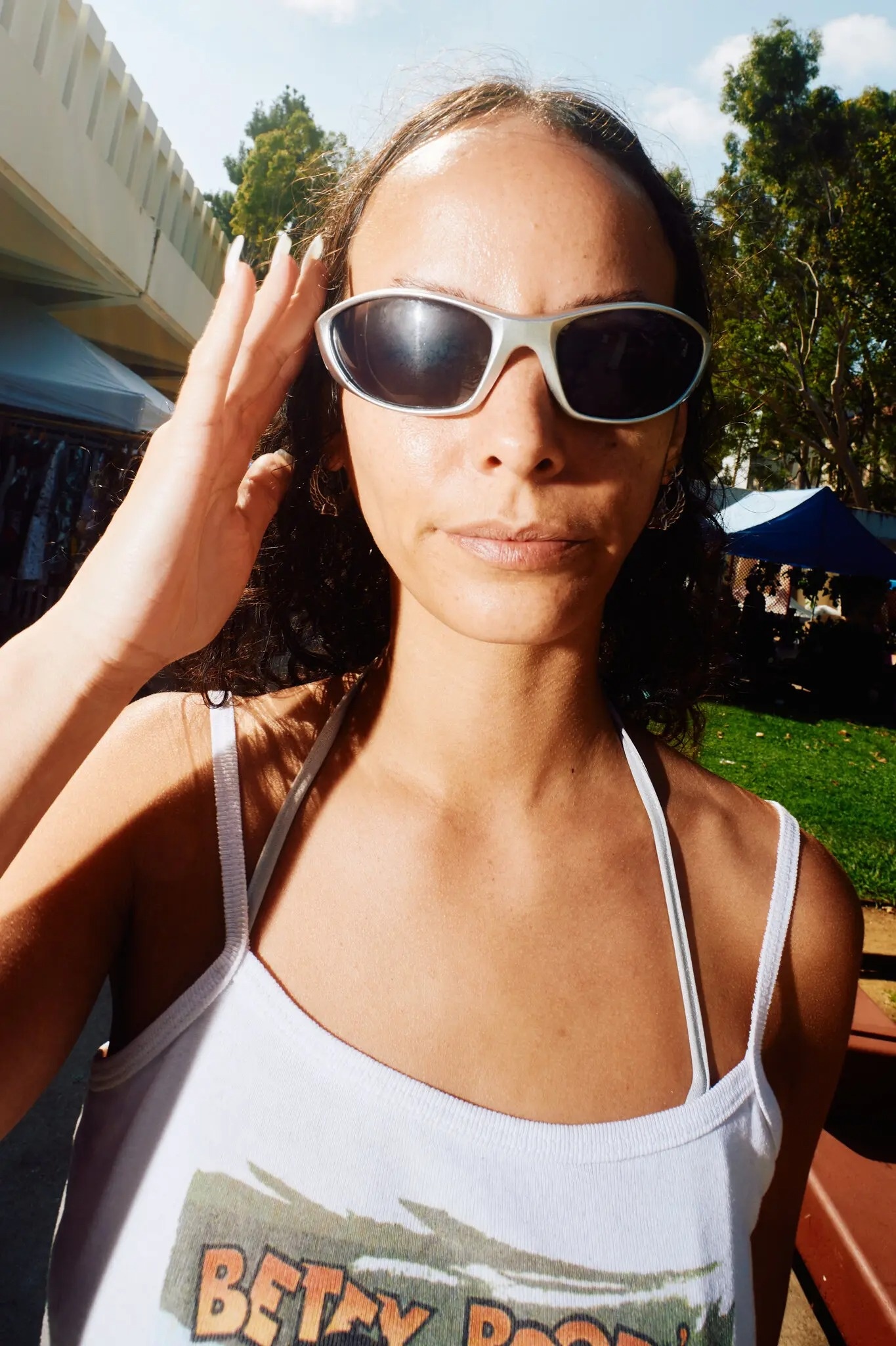 kính râm trạm xăng ảnh 6 kinh ram tram xang anh 6