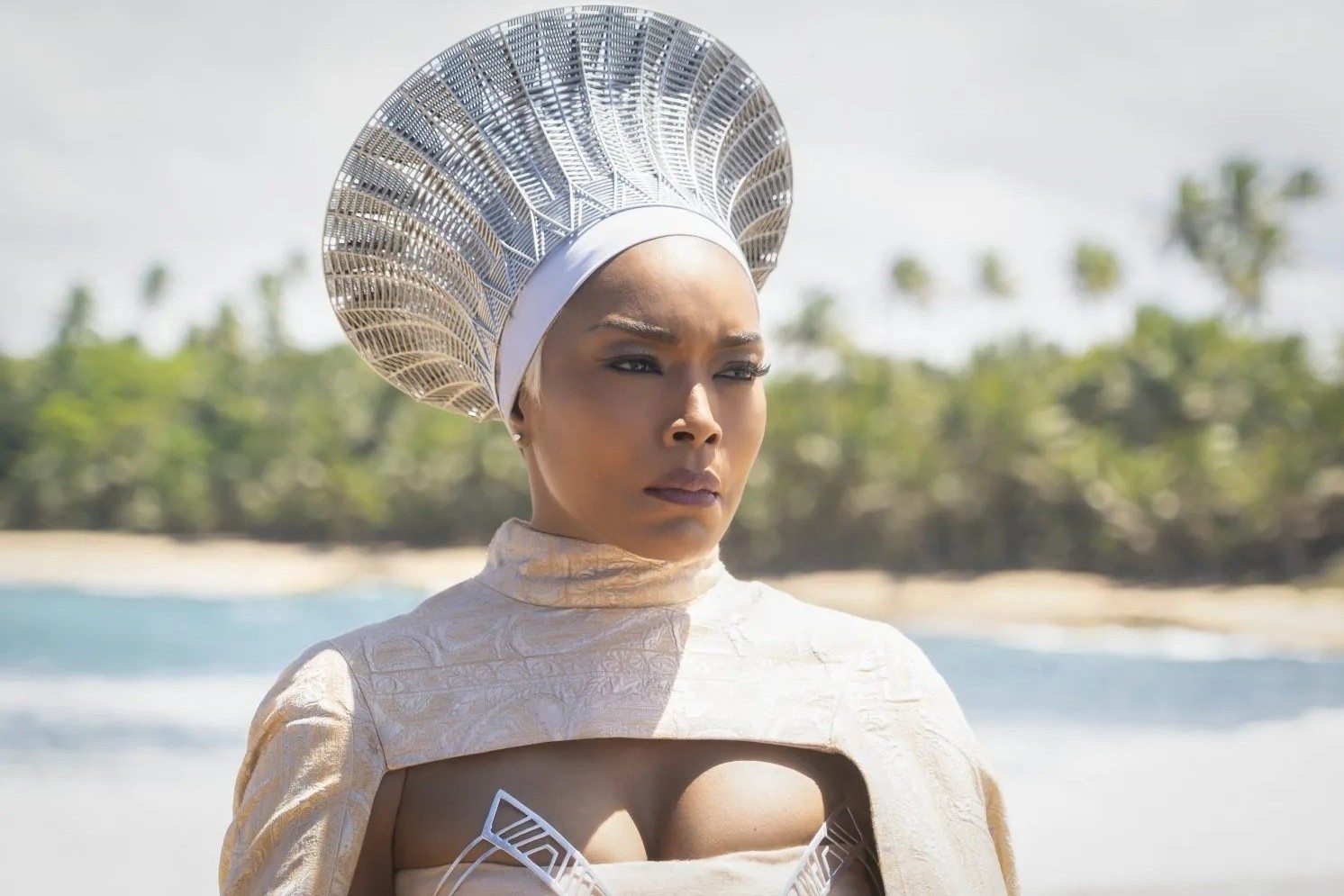 Giai ma trang phuc trong 'Black Panther 2' hinh anh