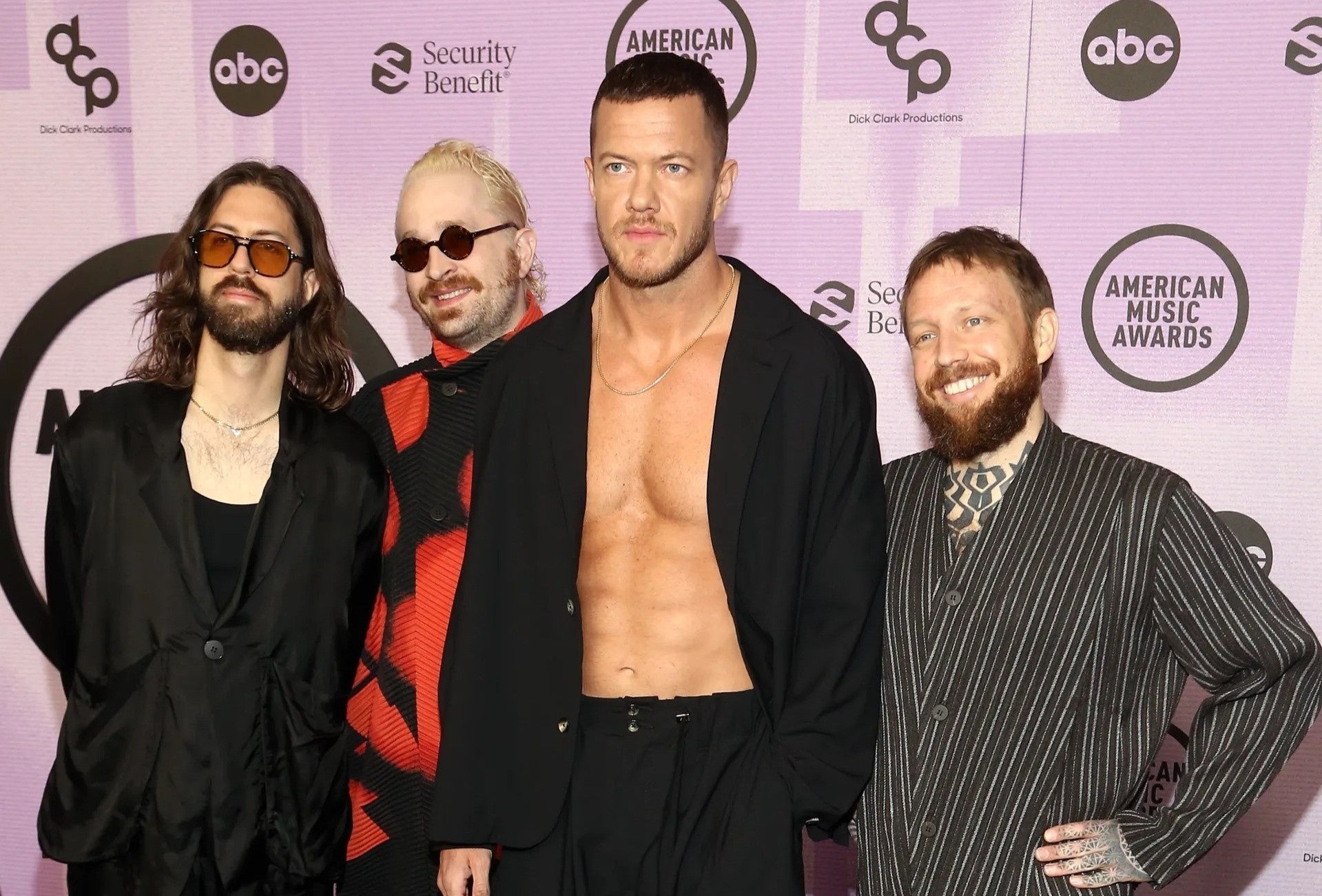 Sao nam lo co bung o tham den American Music Awards 2022 hinh anh