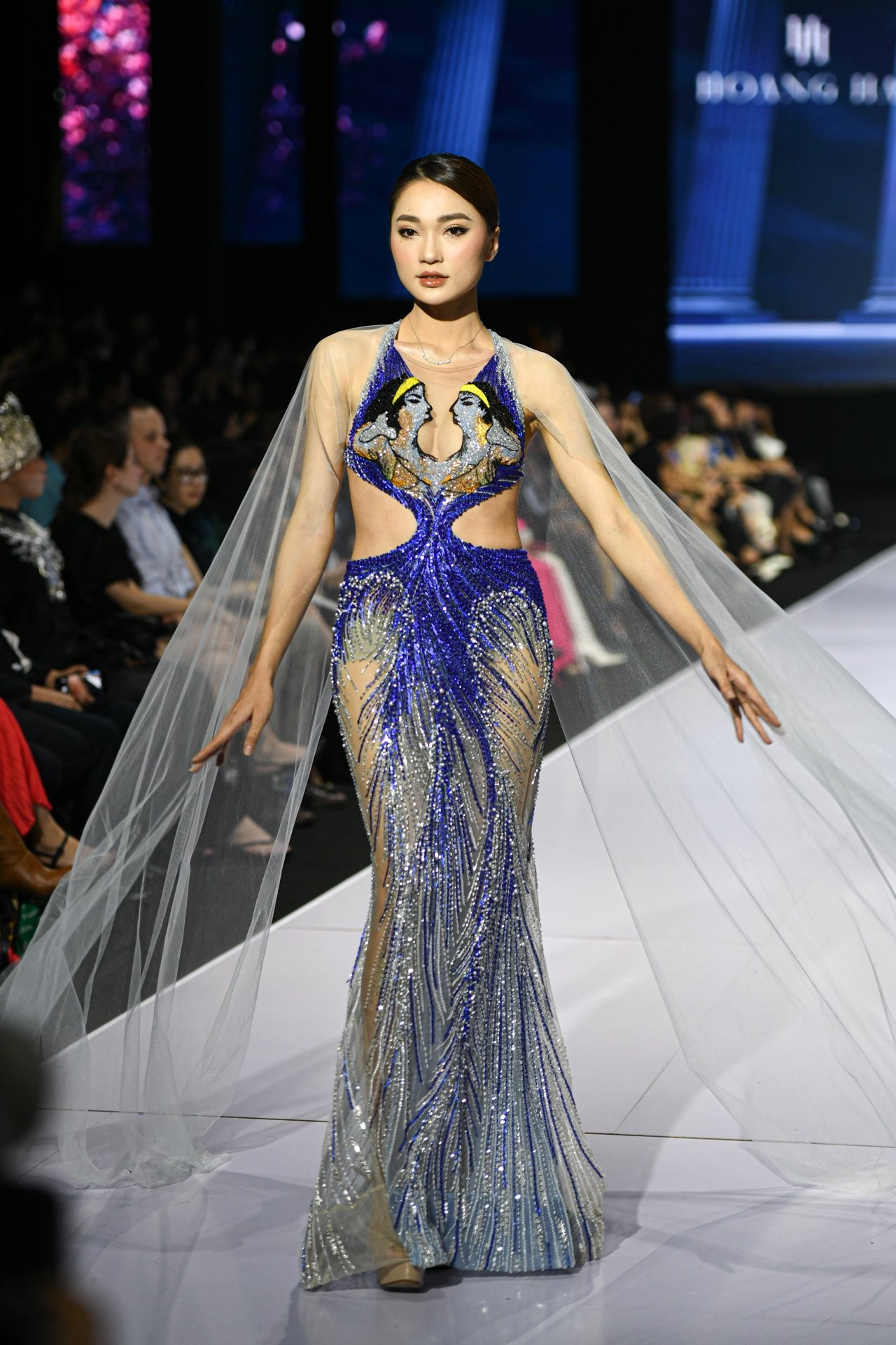 nguoi mau viet anh 1