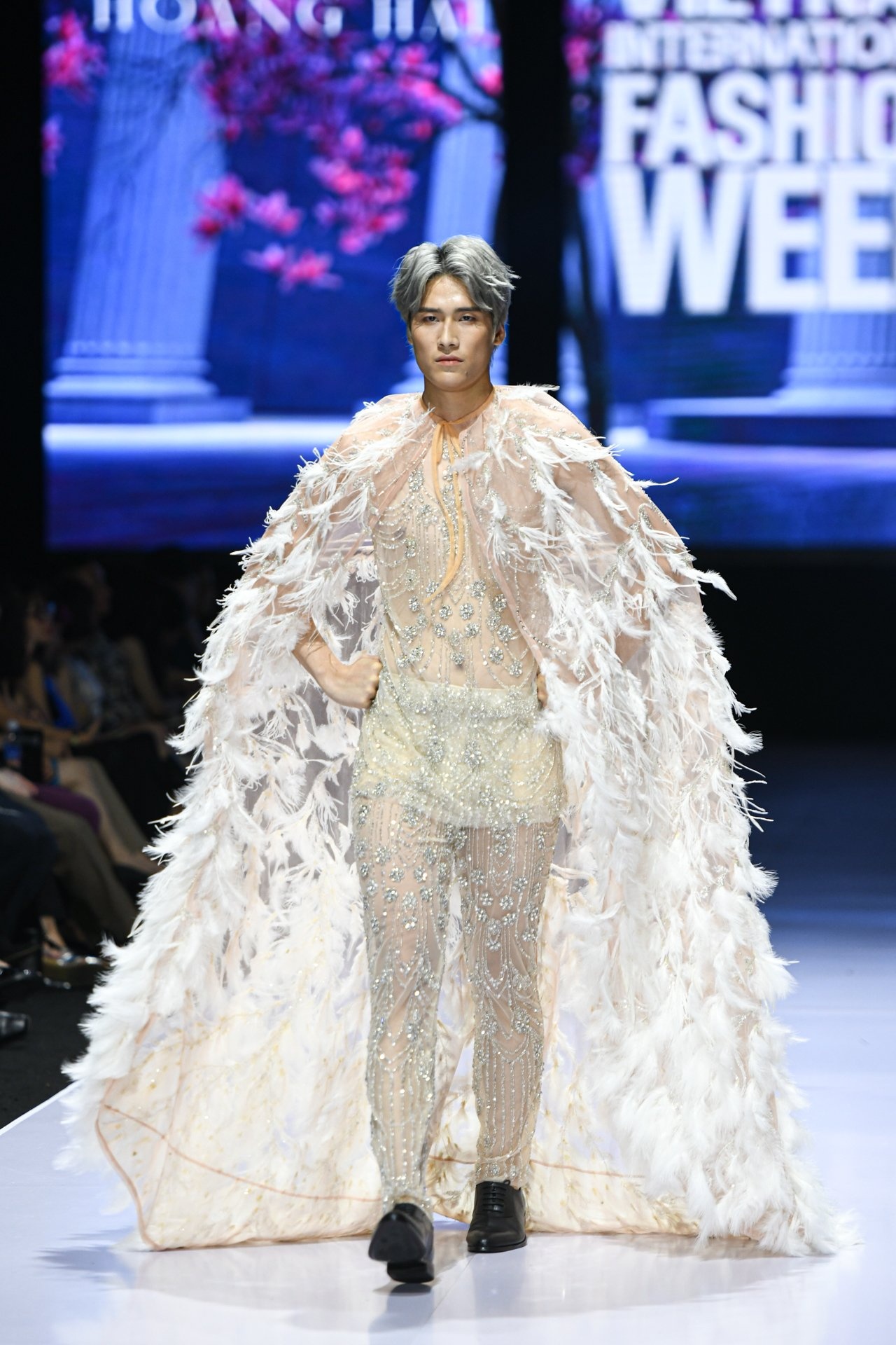 nguoi mau viet anh 5