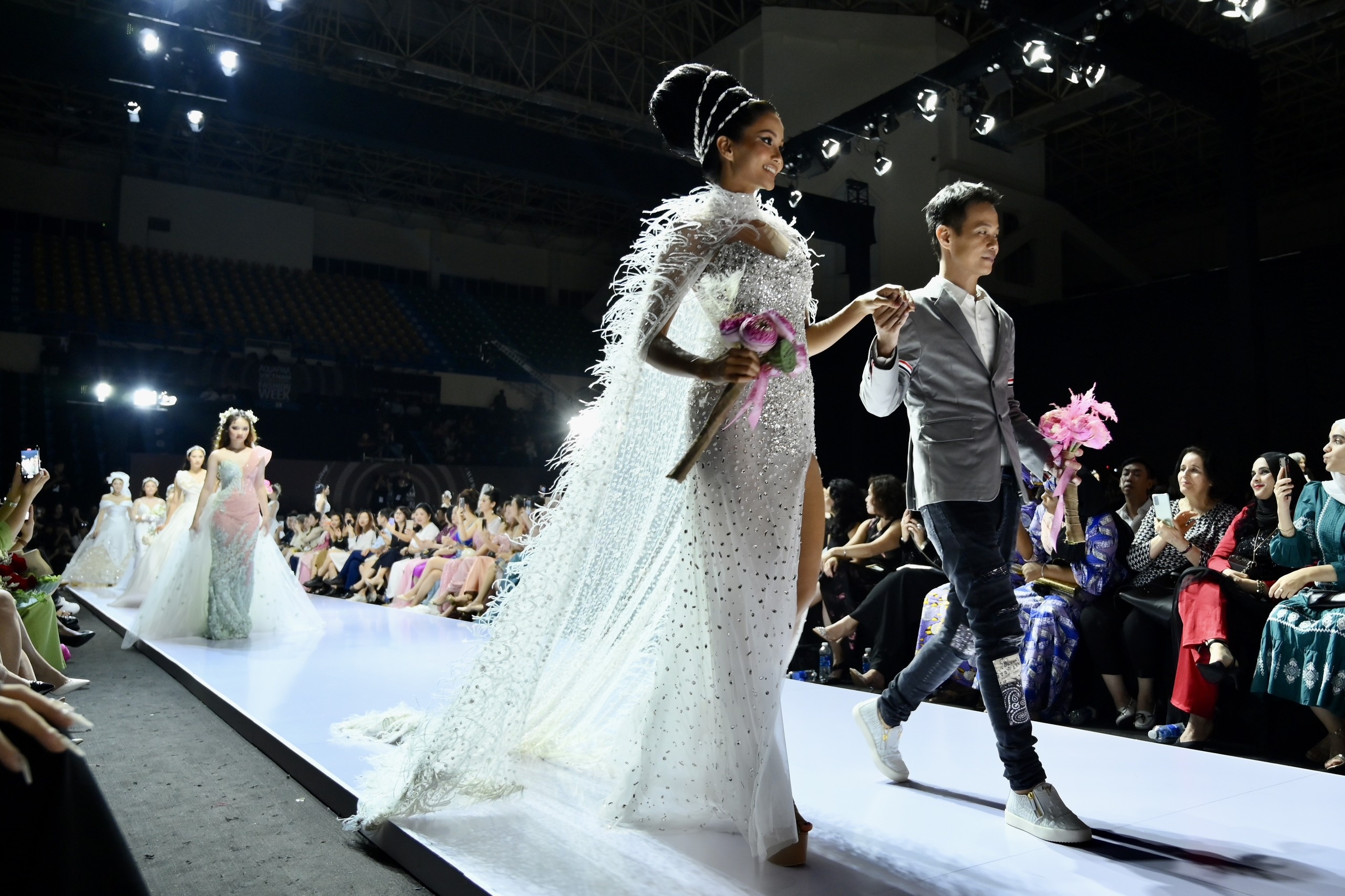 Hoang Yen goi cam anh 5