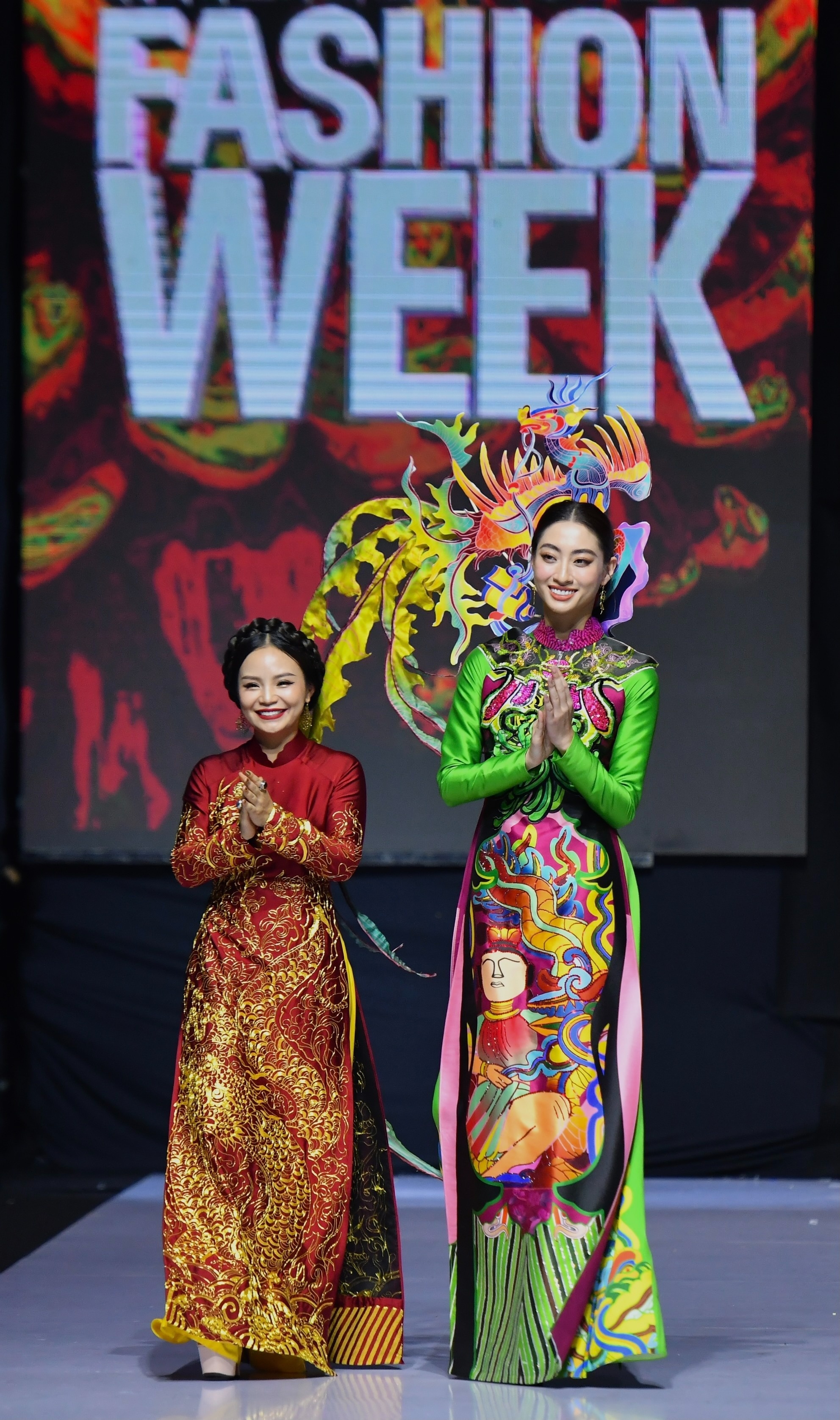 huyền mỹ dắt chó ảnh 15 huyen my dat cho anh 15