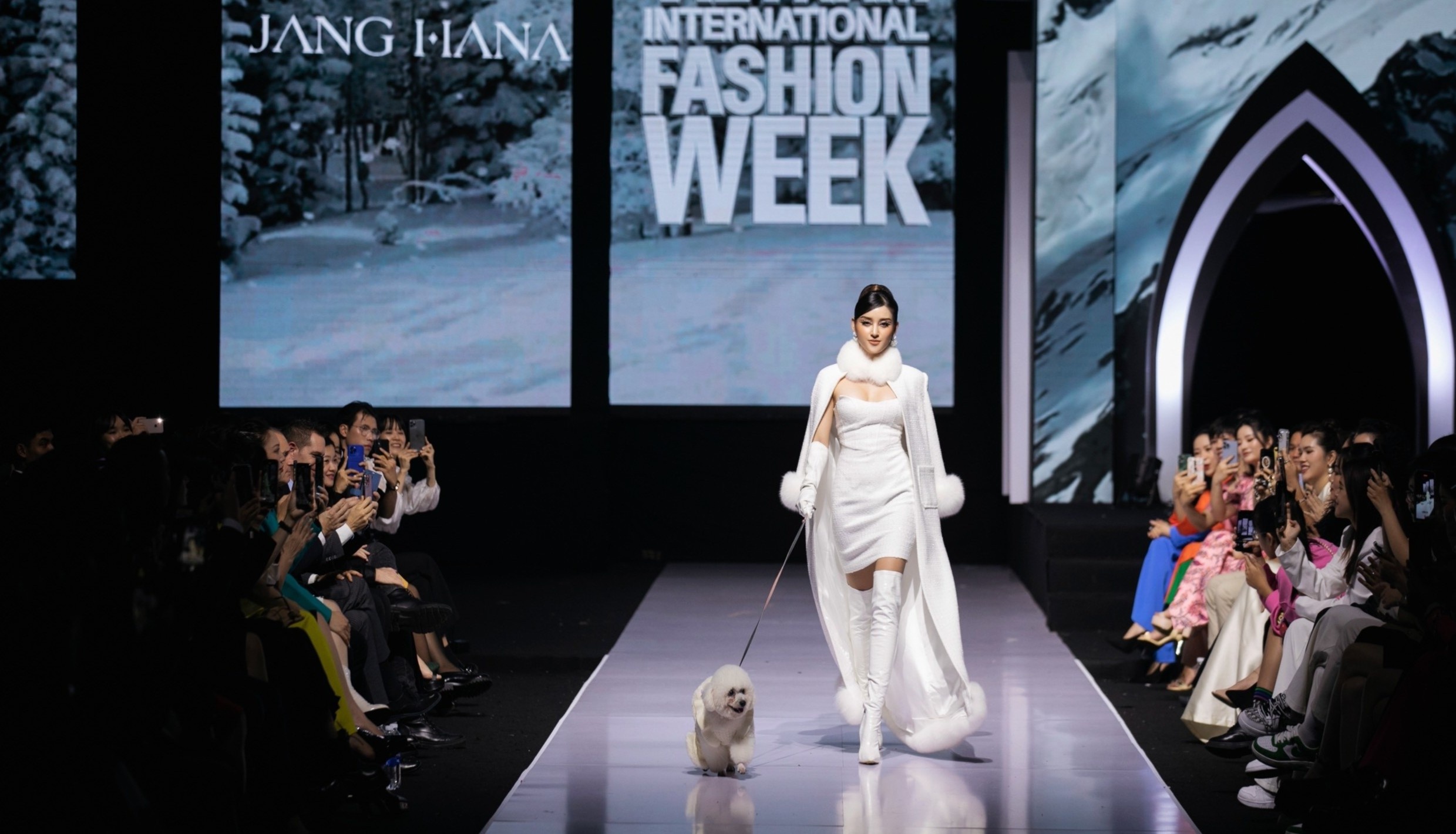 huyen my dat cho anh 1