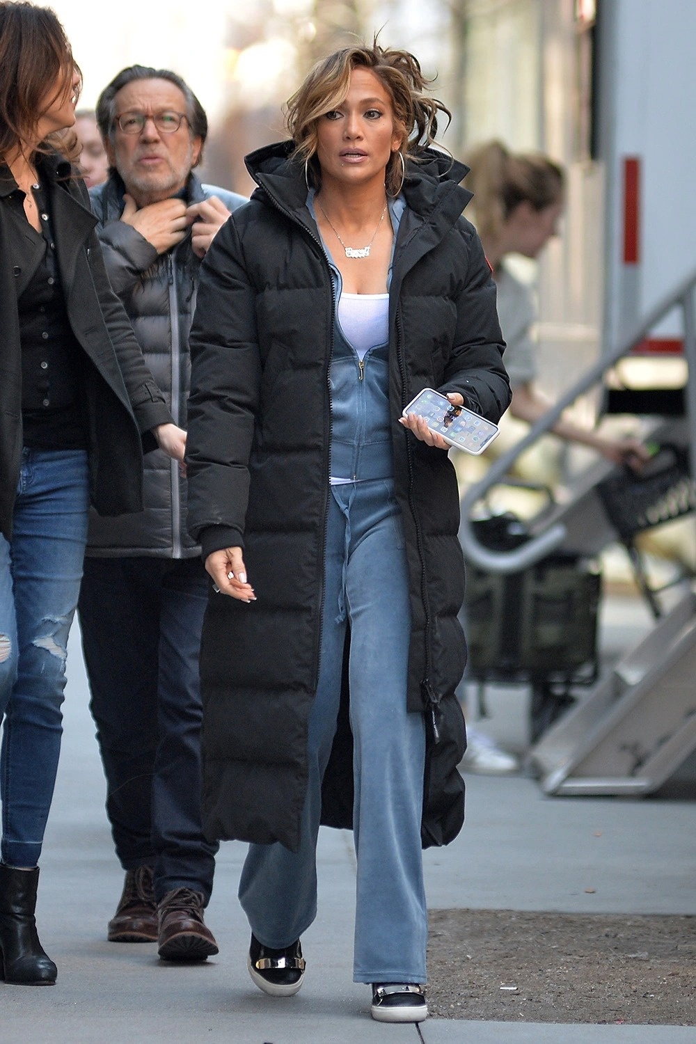 kendall jenner mac ao phao anh 6