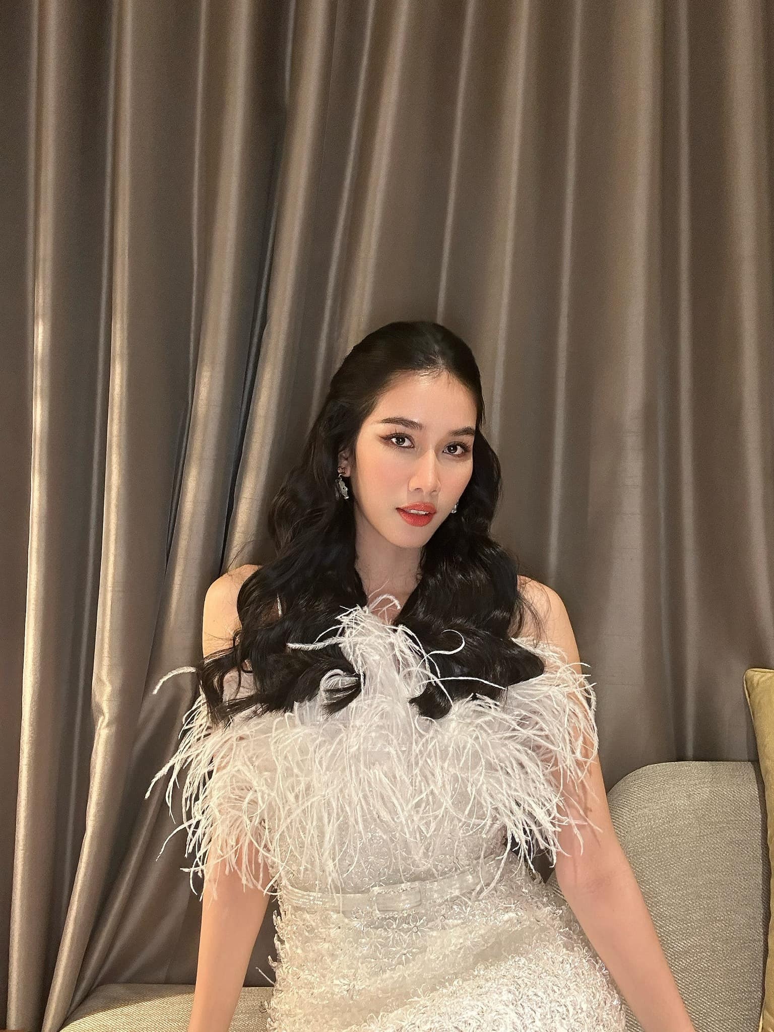 phương anh váy cúp ngực ảnh 2 phuong anh vay cup nguc anh 2