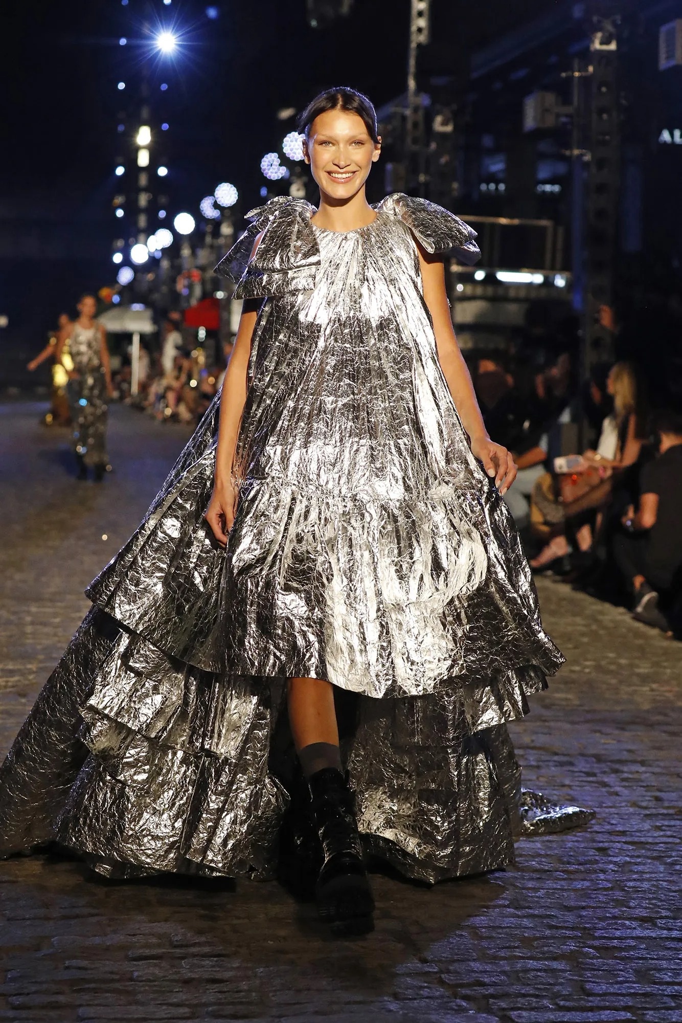 nam cua bella hadid anh 13