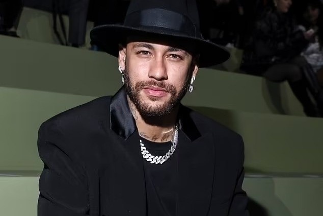 Phong cach cua Neymar o tuoi 30 hinh anh