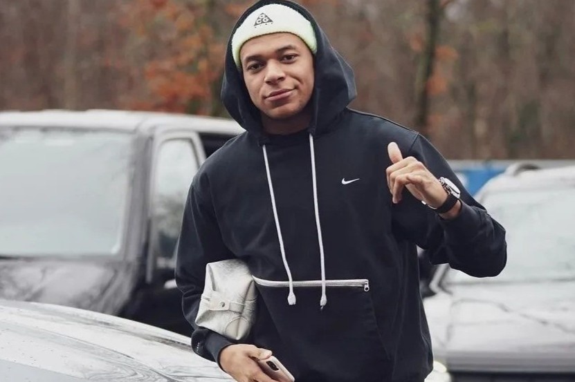 Kylian Mbappe - ngoi sao dang len cua nganh thoi trang hinh anh