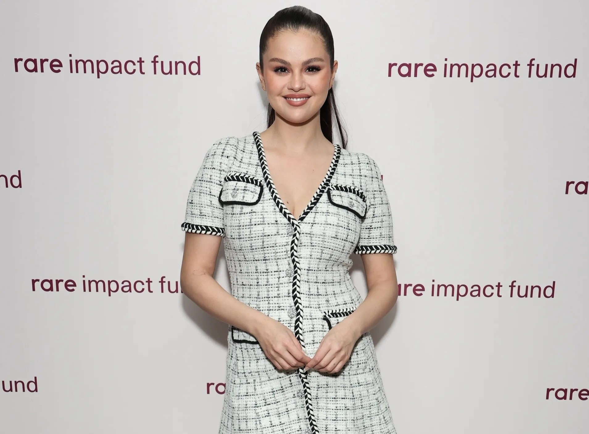 nu chinh Wednesday anh 8