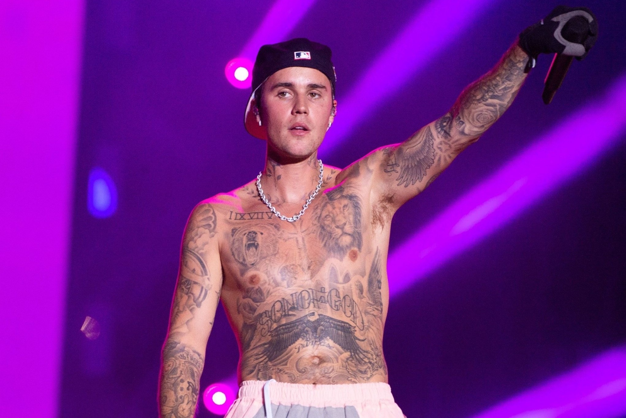 Justin Bieber chi trich H&M hinh anh