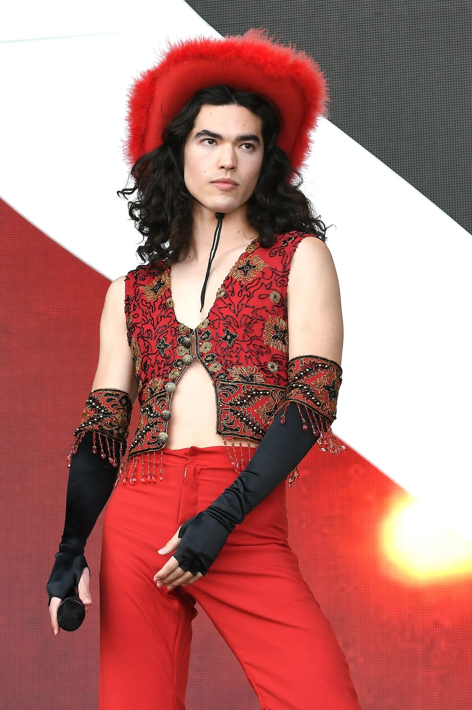 sao nam mặc váy ảnh 11 sao nam mac vay anh 11