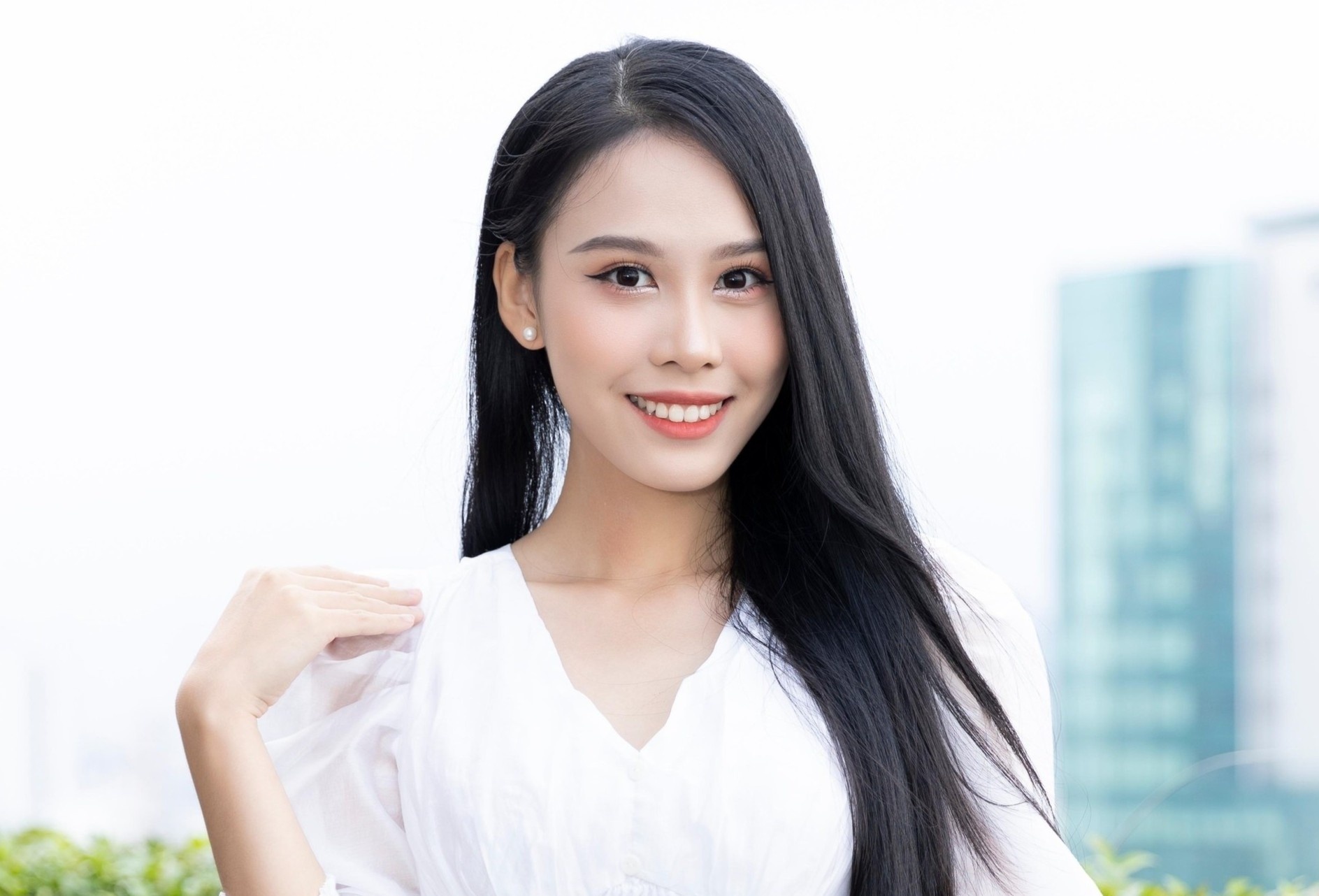 Nhan sac doi thuong cua A hau 2 Le Nguyen Ngoc Hang hinh anh