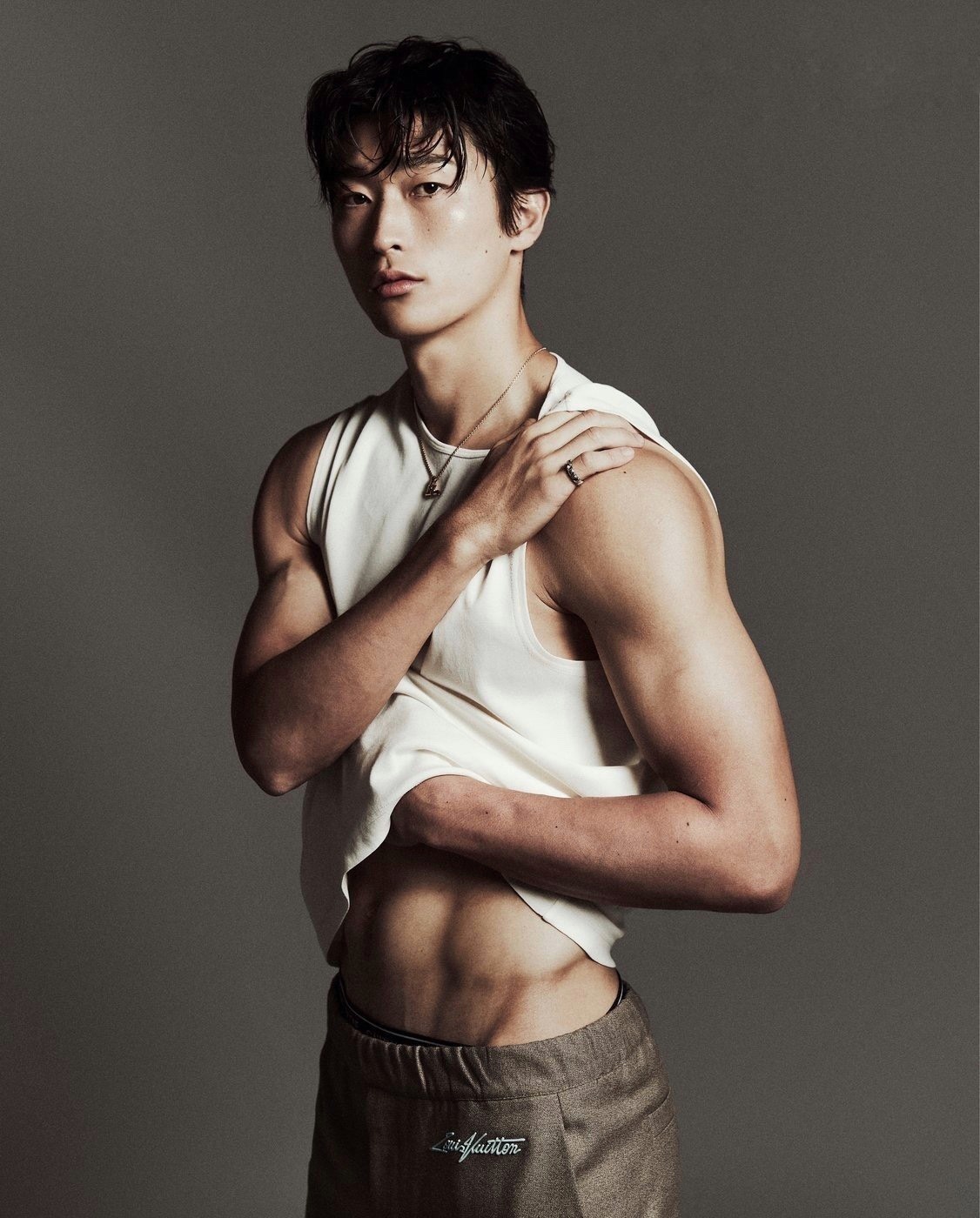 Cơ bắp Cho Gue-sung ảnh 3 Co bap Cho Gue-sung anh 3