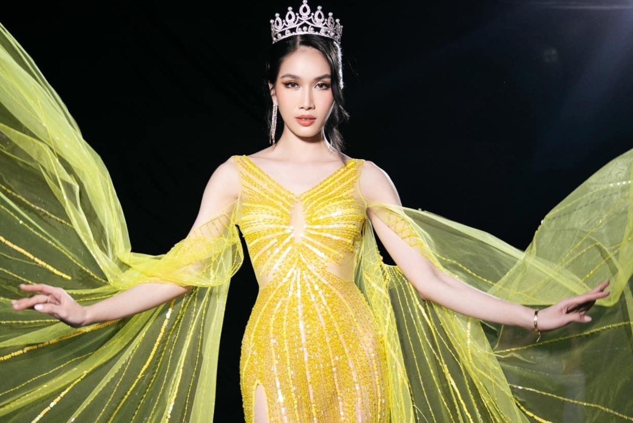 Thay gi tu su co trang phuc cua Phuong Anh hinh anh