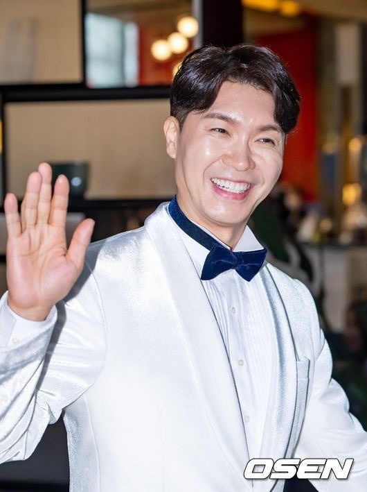 park soo hong va vo anh 1