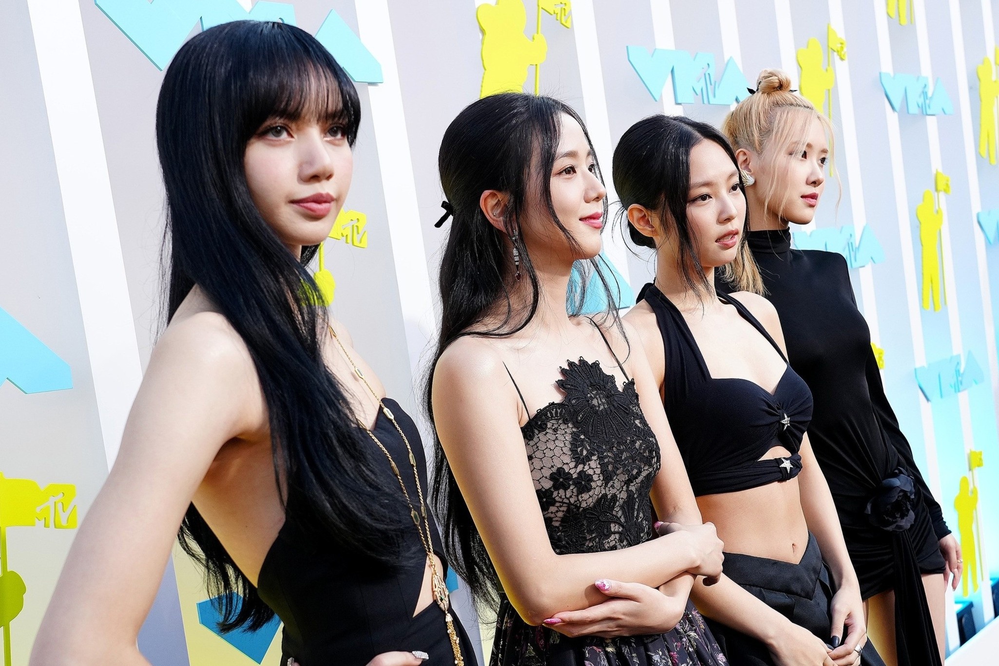 Tai san cua BlackPink va cac nhom nu hang dau Kpop hinh anh