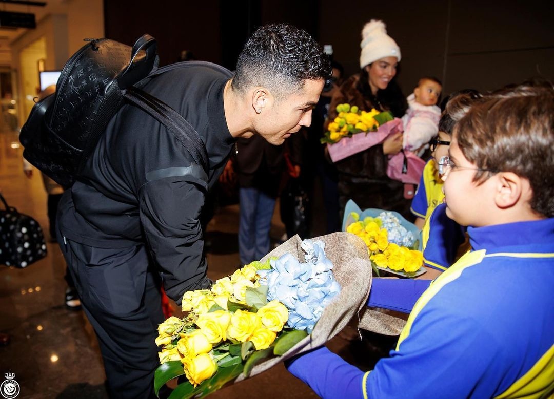 Ronaldo đến Saudi Arabia ảnh 11 Ronaldo den Saudi Arabia anh 11
